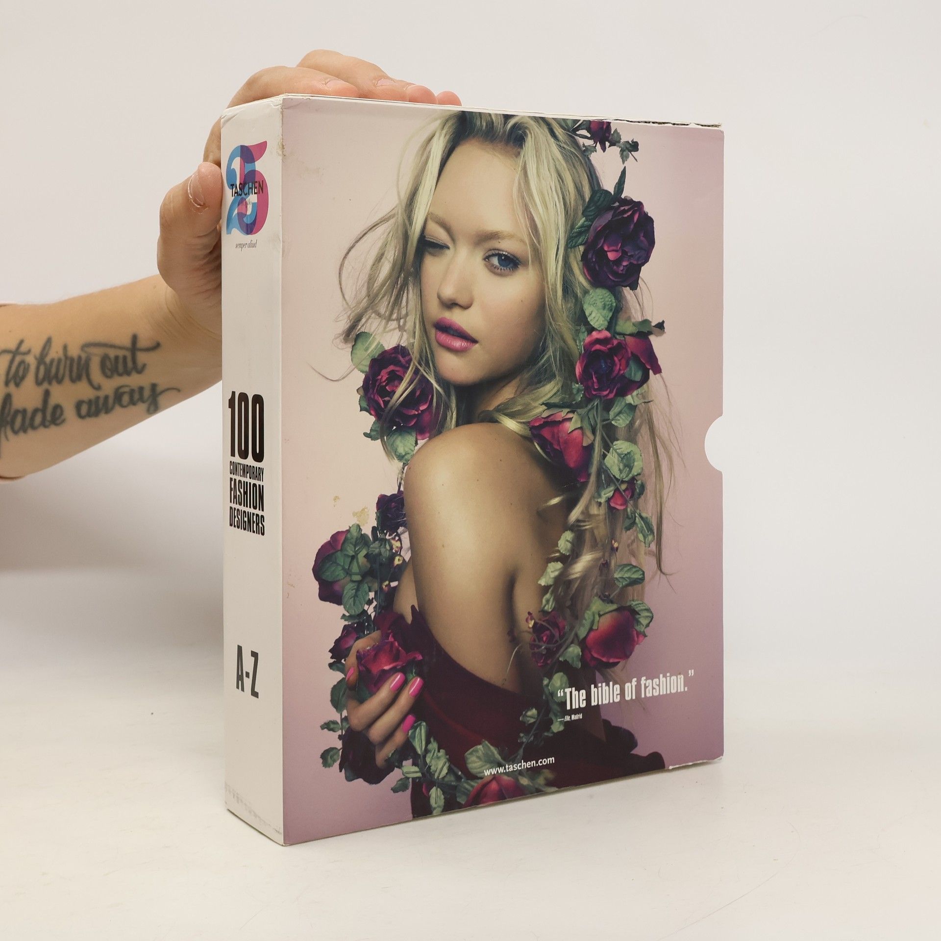 Terry Jones 100 Contemporary Fashion Designers A-K; L-Z