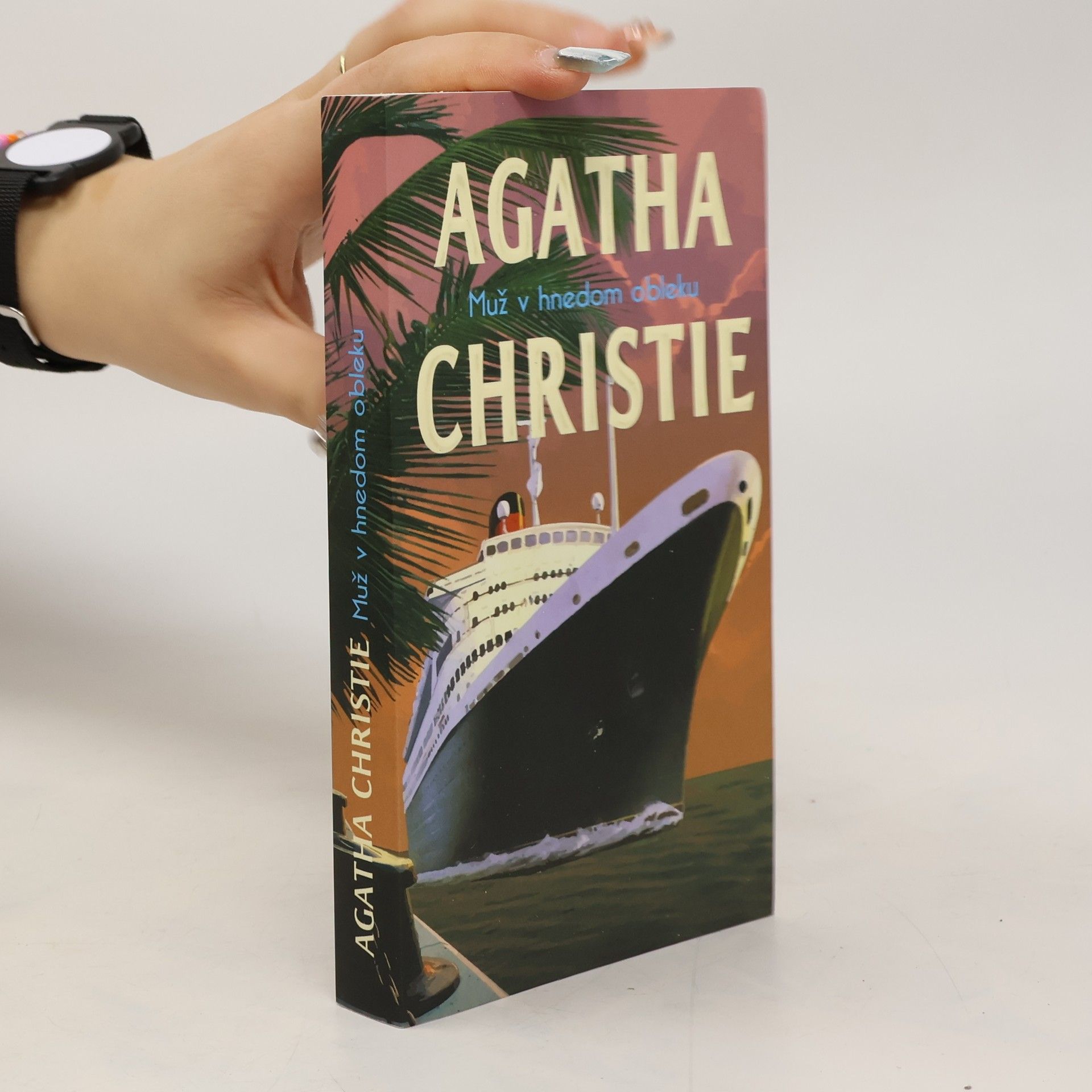 Agatha Christie Muž v hnedom obleku