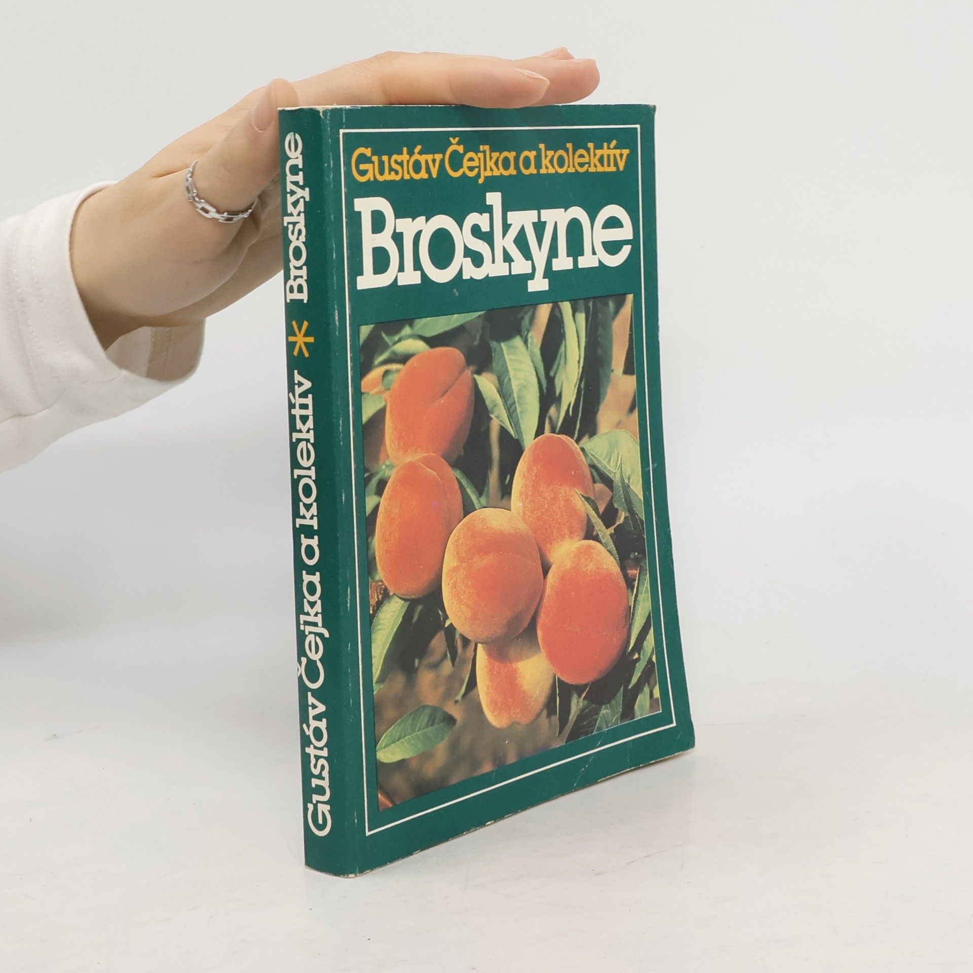 Gustáv Čejka Broskyne