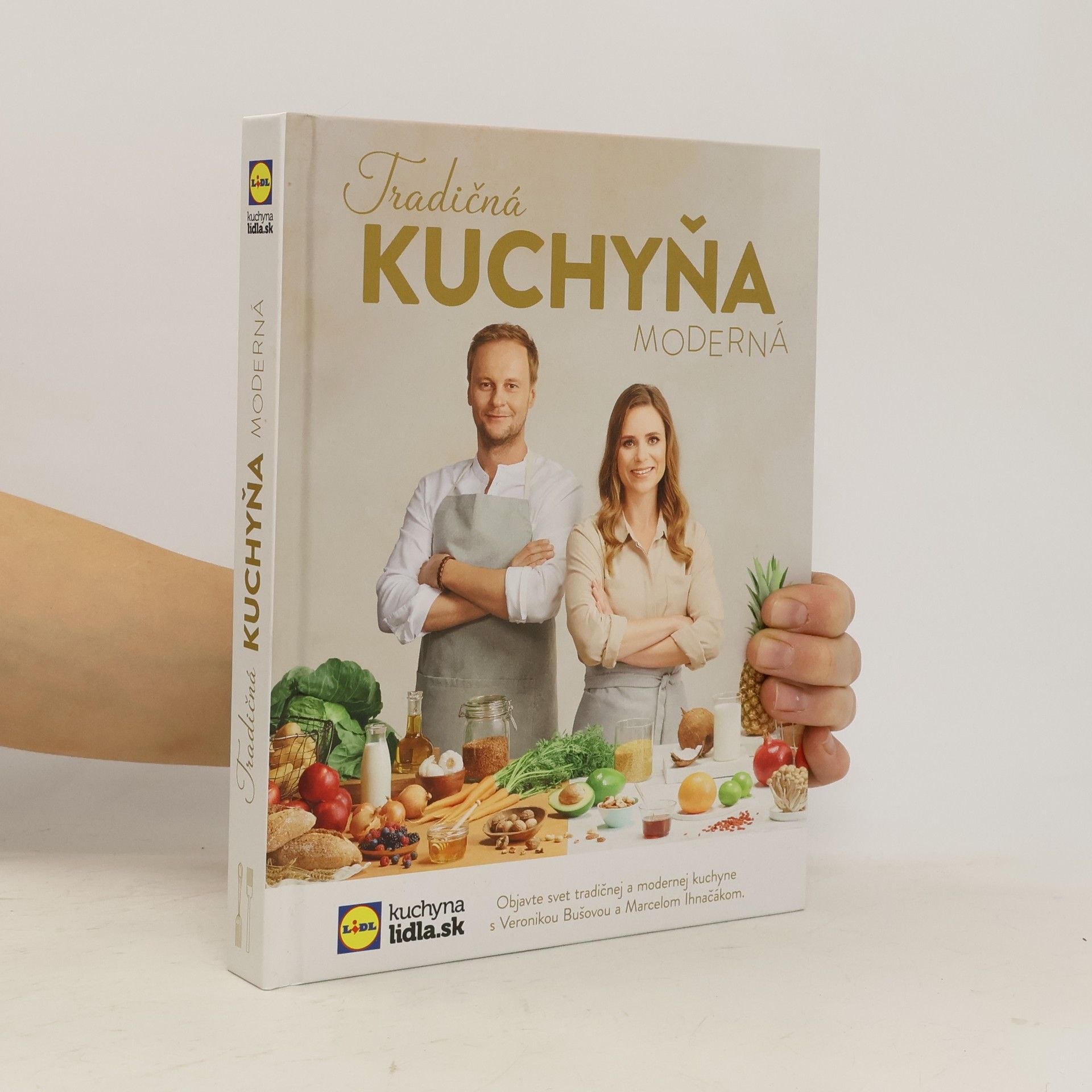 Veronika Bušová Tradičná kuchyňa moderná