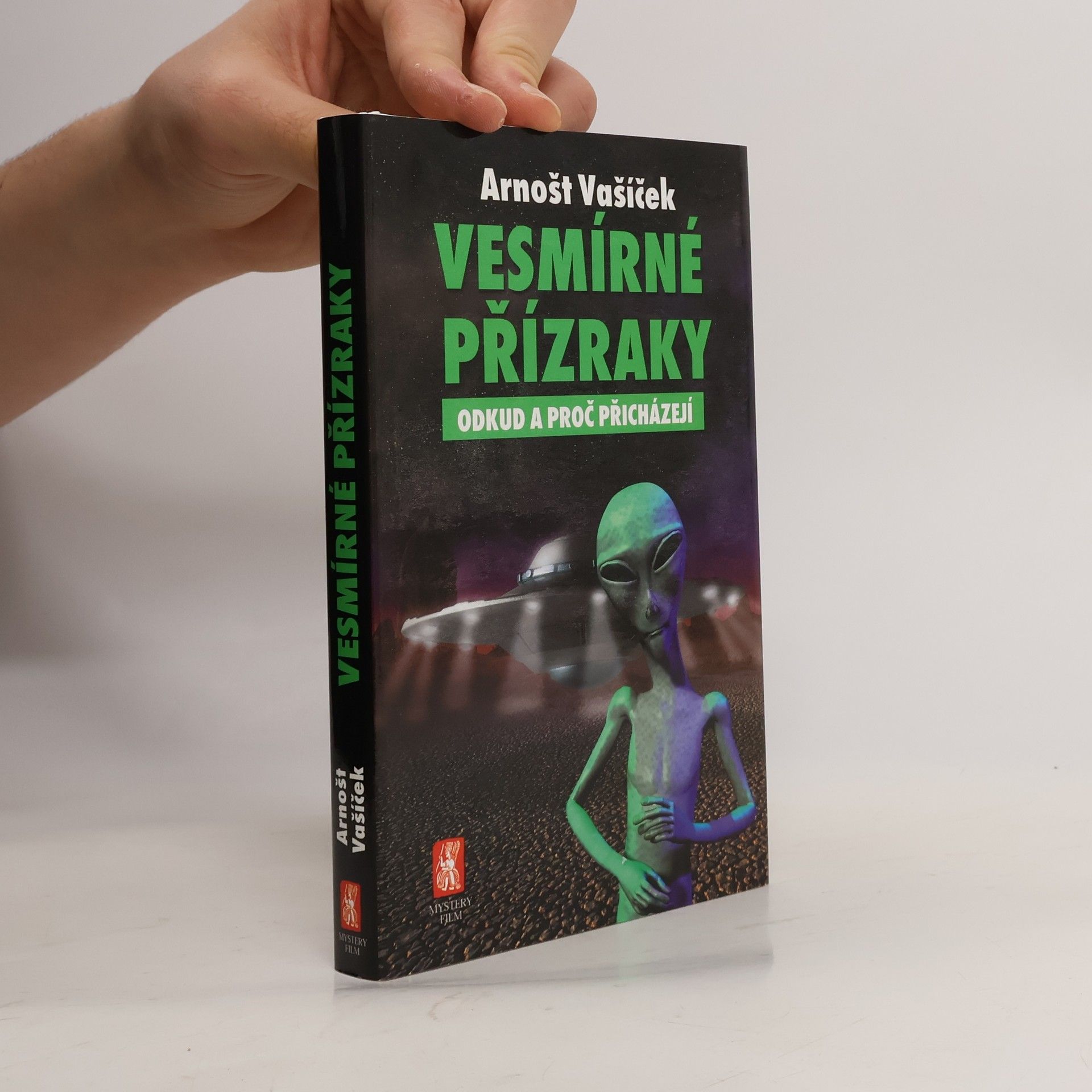 Arnošt Vašíček Vesmírné přízraky