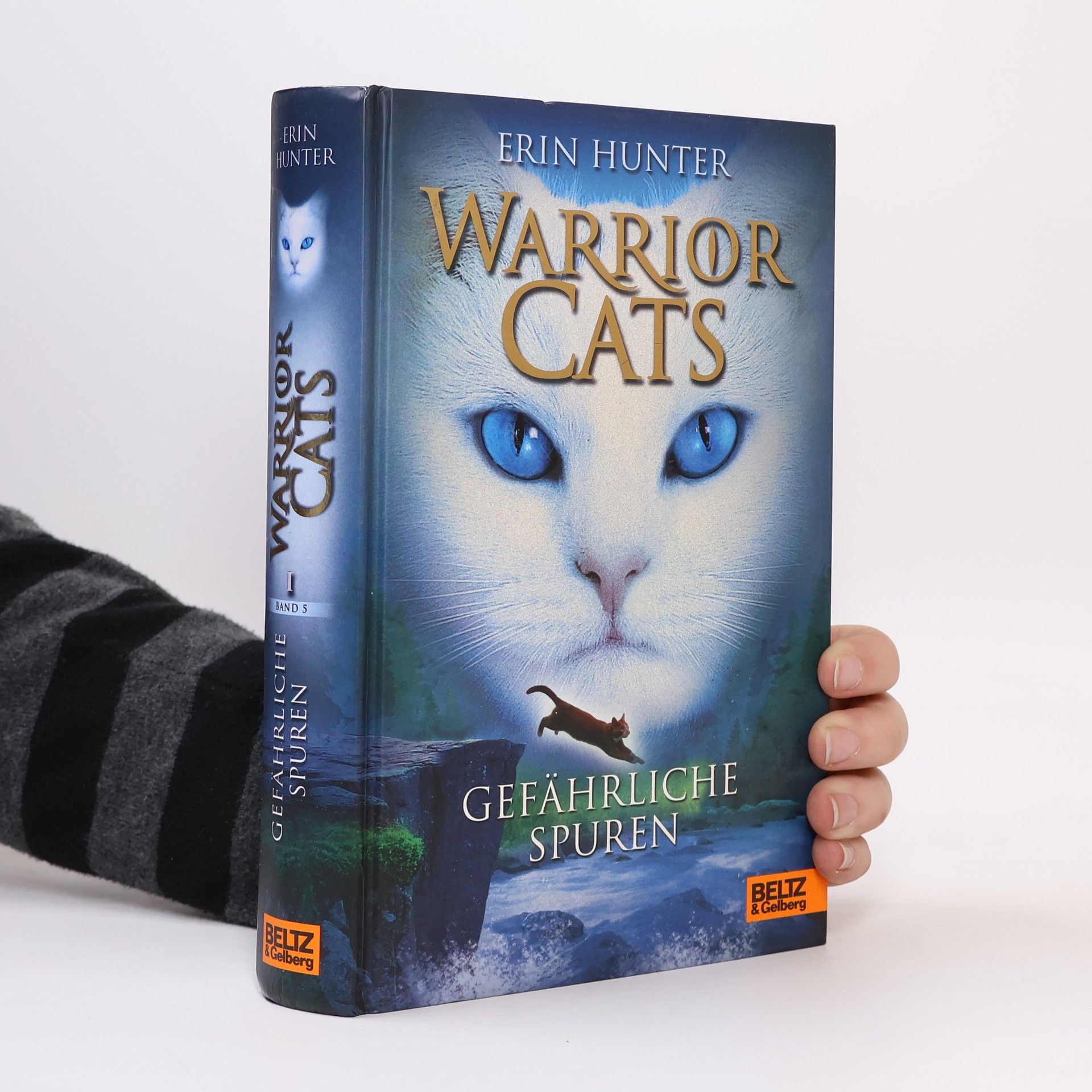 Erin Hunter Warrior Cats. Gefährliche Spuren