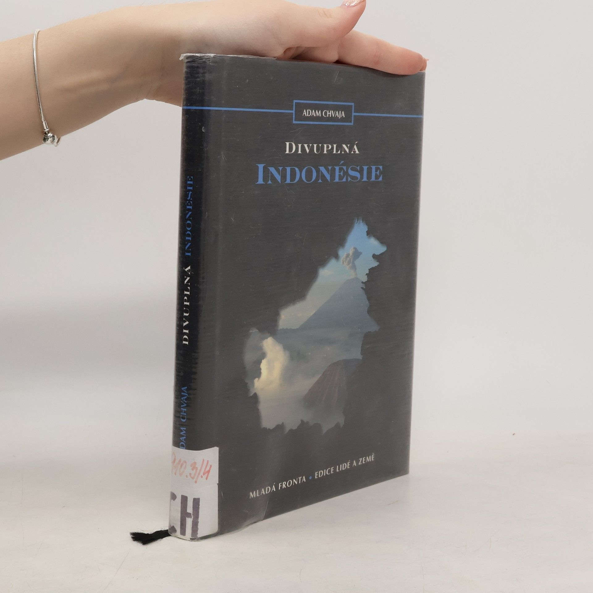 Adam Chvaja Divuplná Indonésie