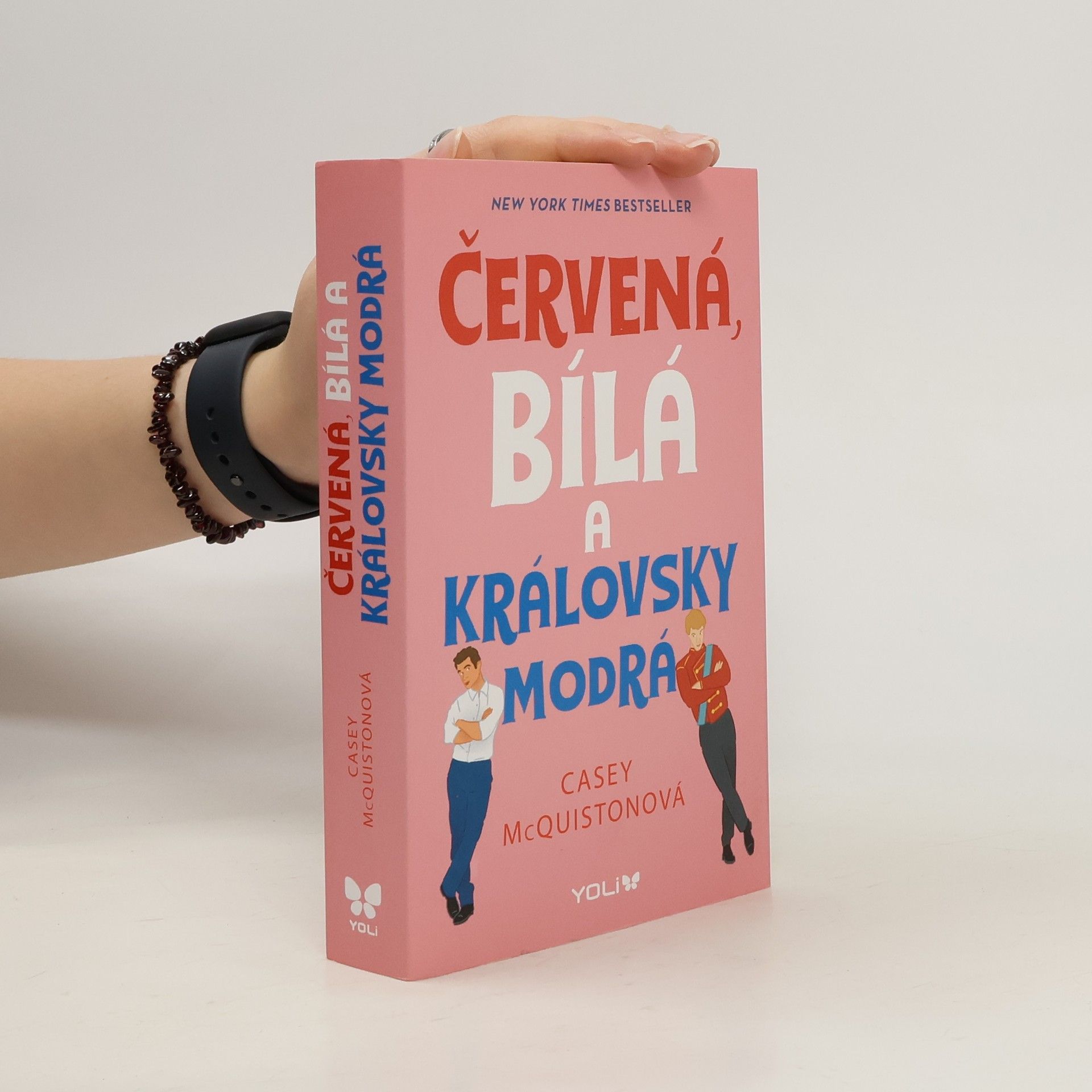 Casey McQuiston Červená, bílá a královsky modrá