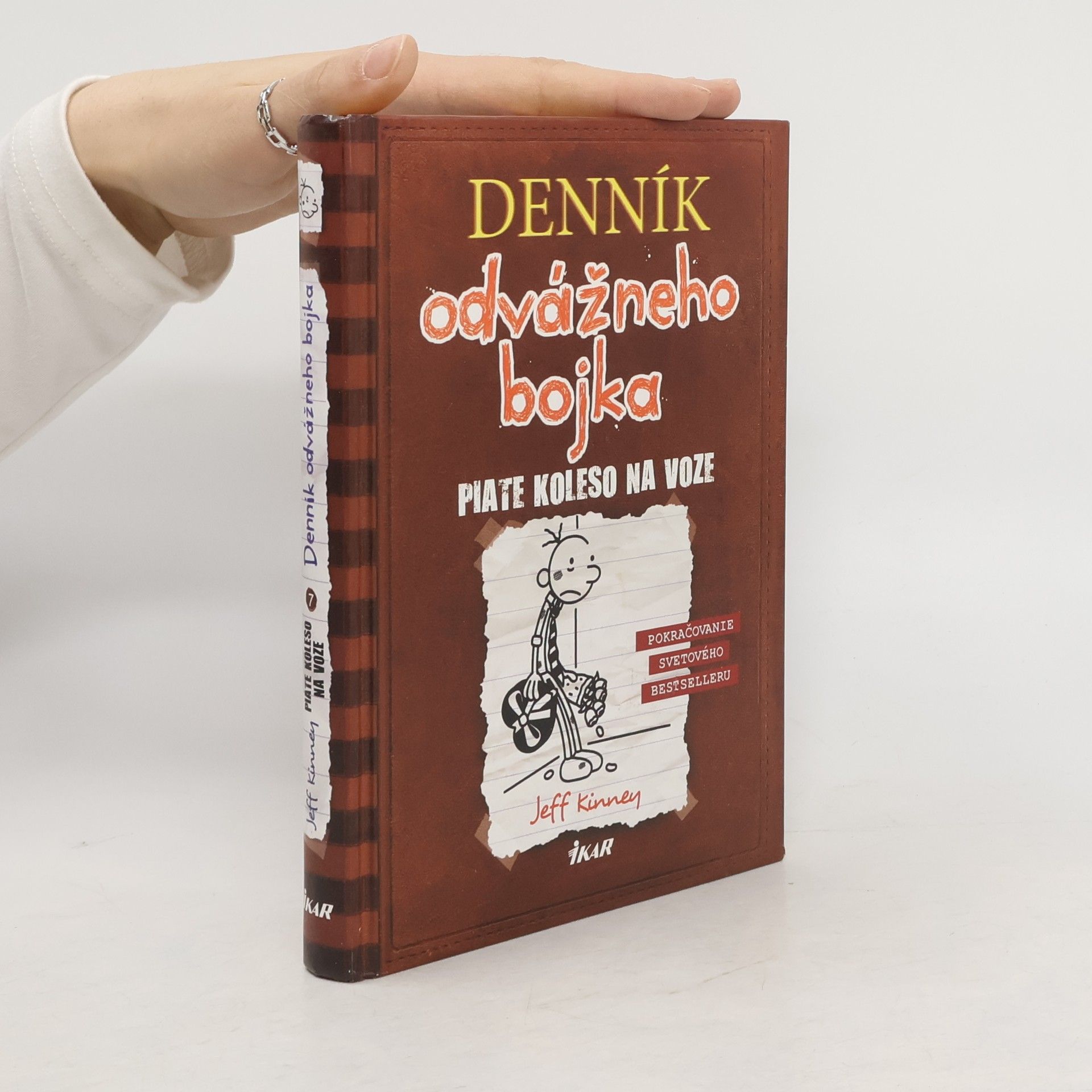 Jeff Kinney Denník odvážneho bojka 7. Piate koleso na voze