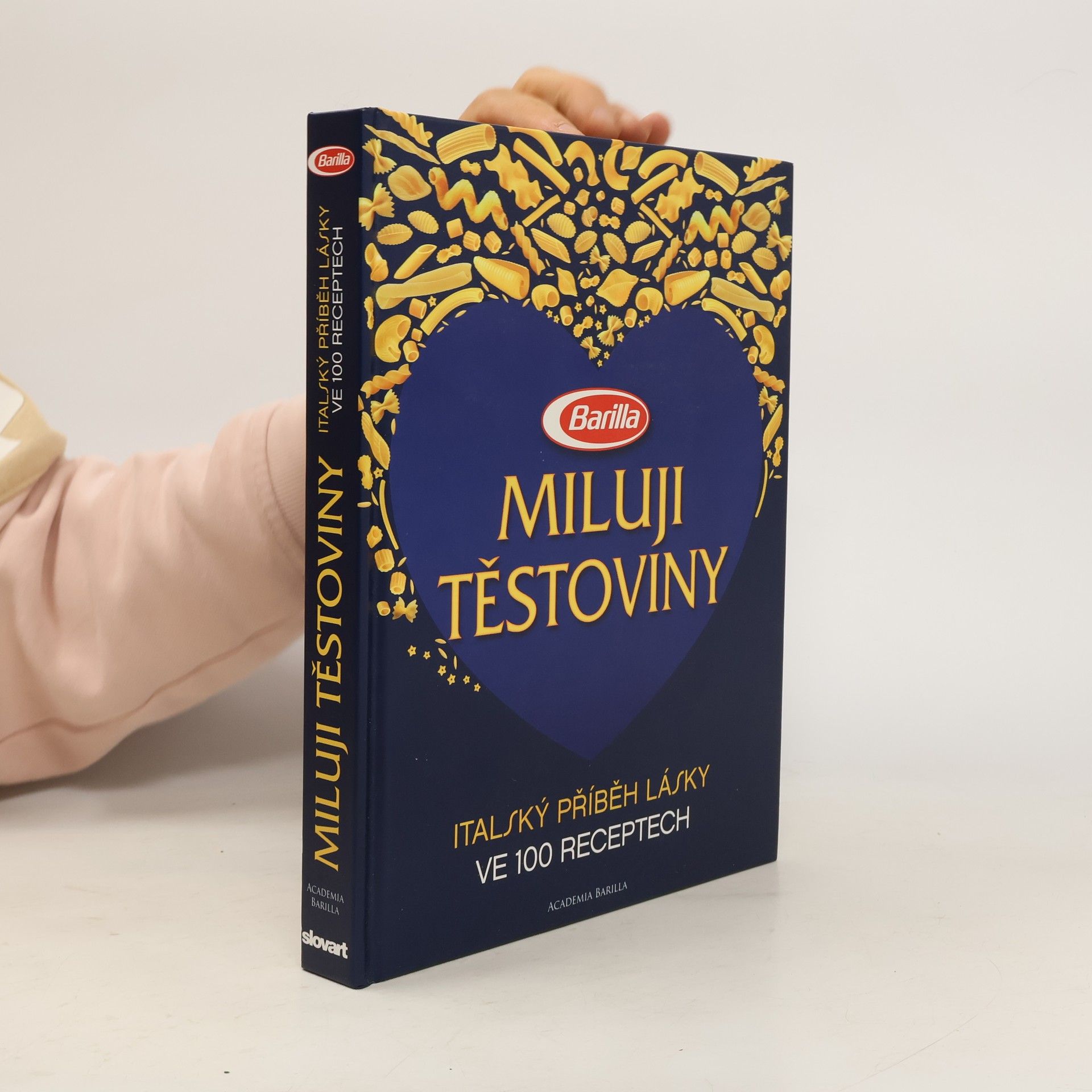 Maria Grazia Villa Miluji těstoviny. Italský příběh lásky ve 100 receptech