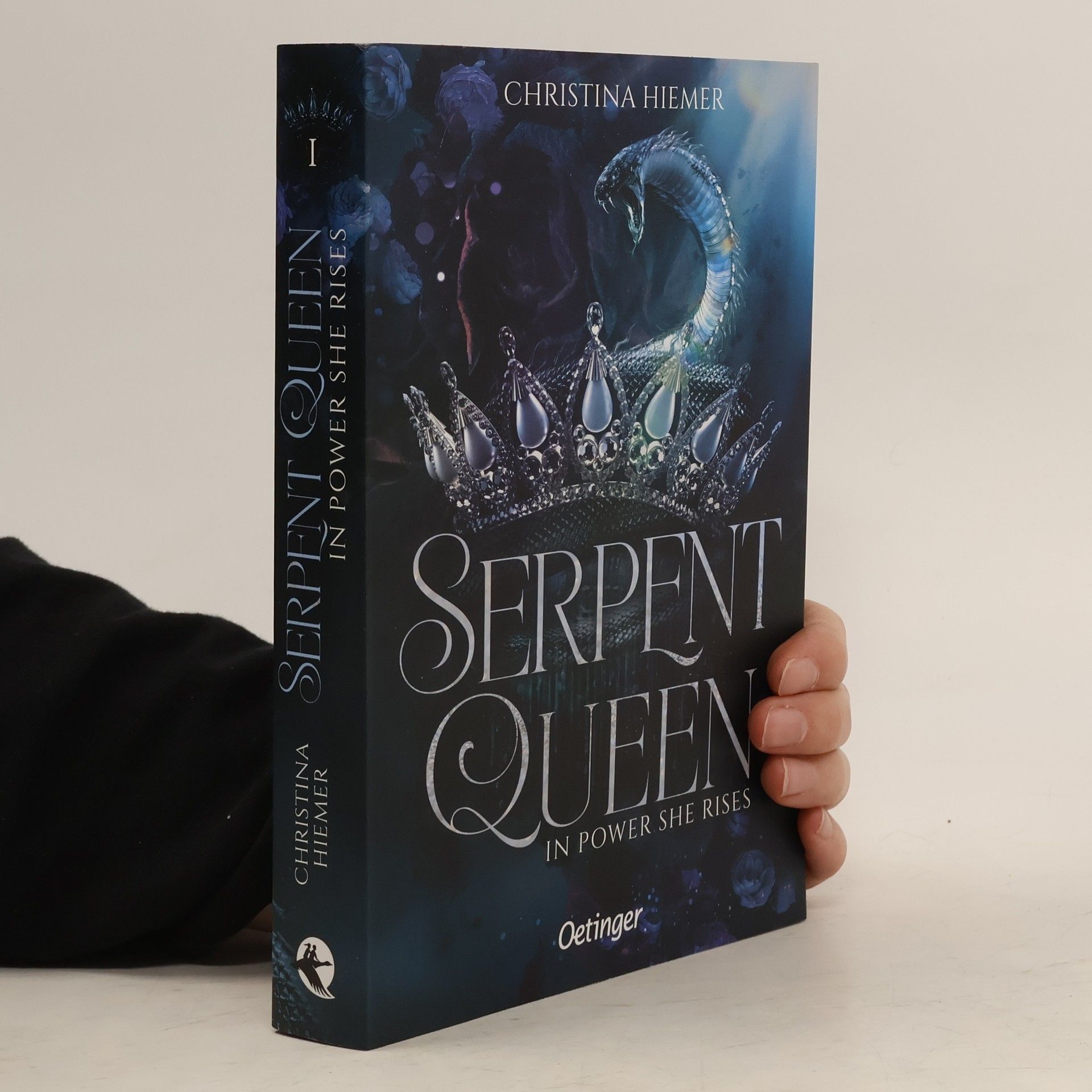 Christina Hiemer In Power She Rises / Serpent Queen Bd.1