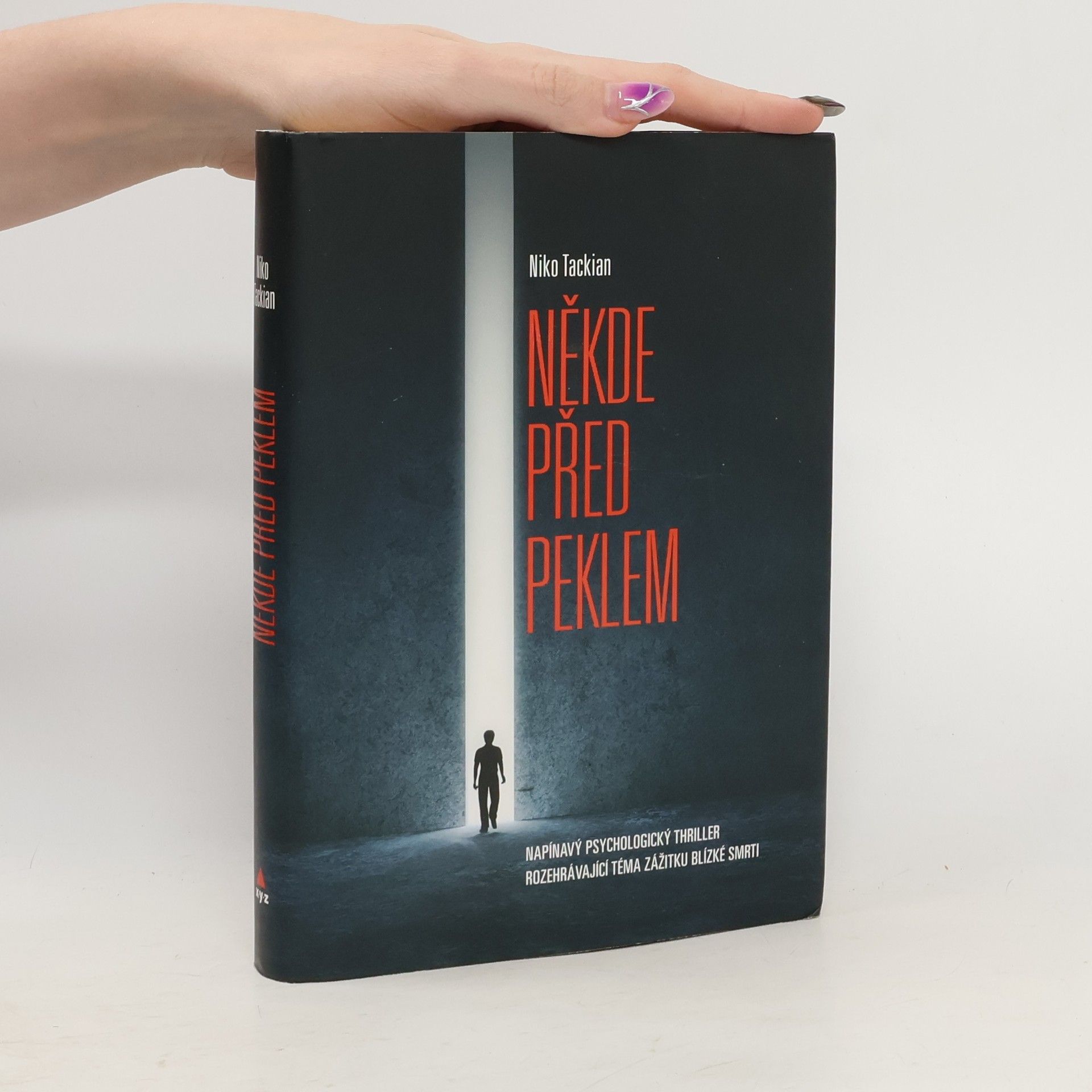 Nicolas Tackian Někde před peklem