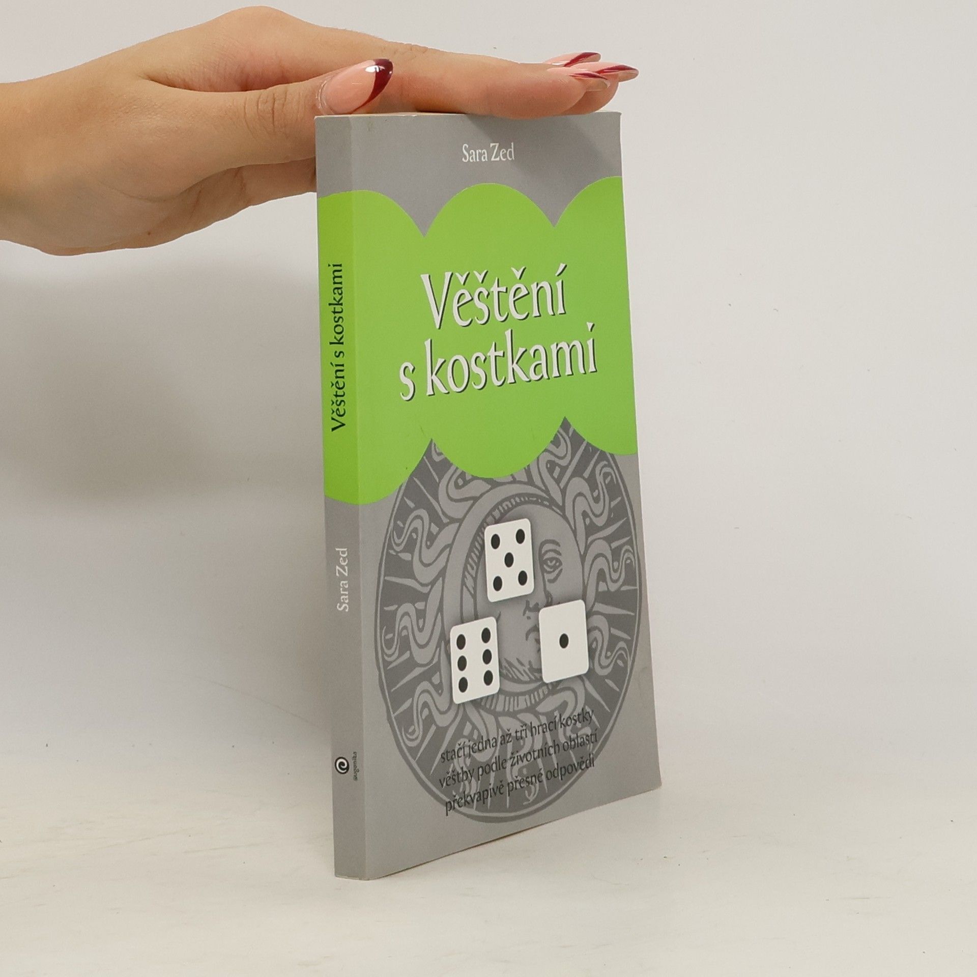Sara Zed Věštění s kostkami