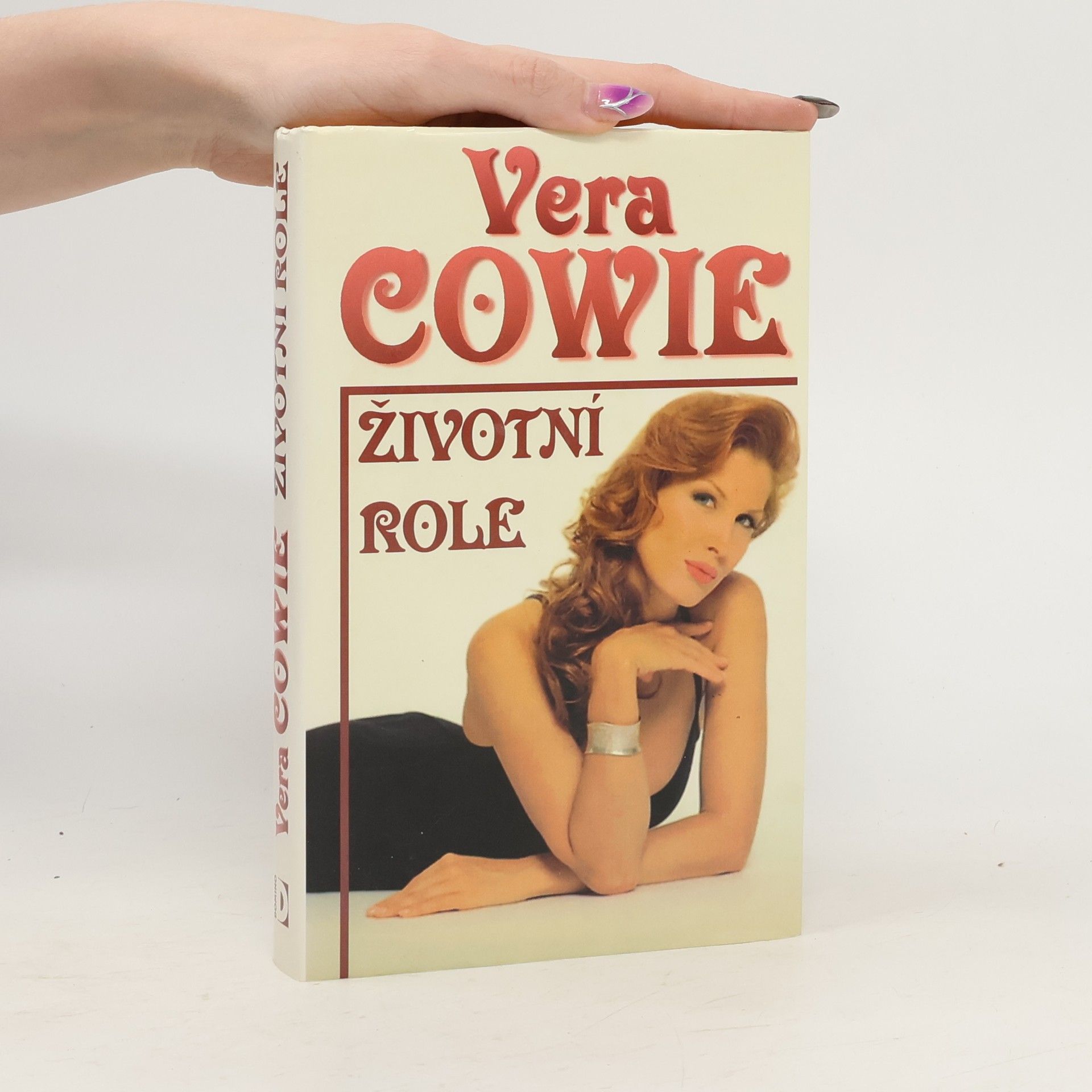 Vera Cowie Životní role