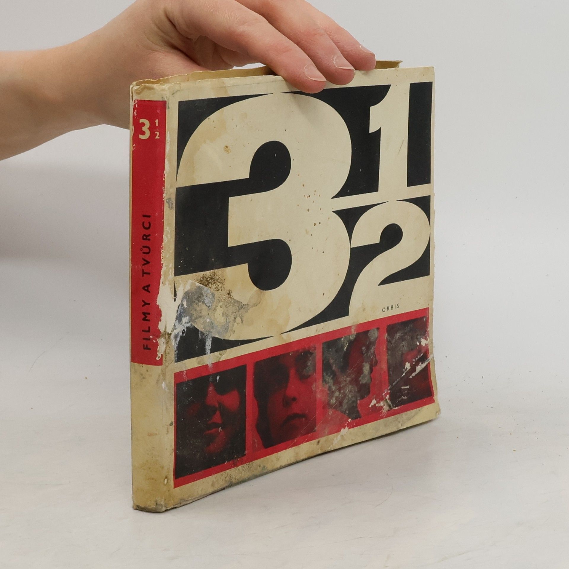 3 1/2. O něčem jiném, Černý Petr, Křik, Postava k podpírání.