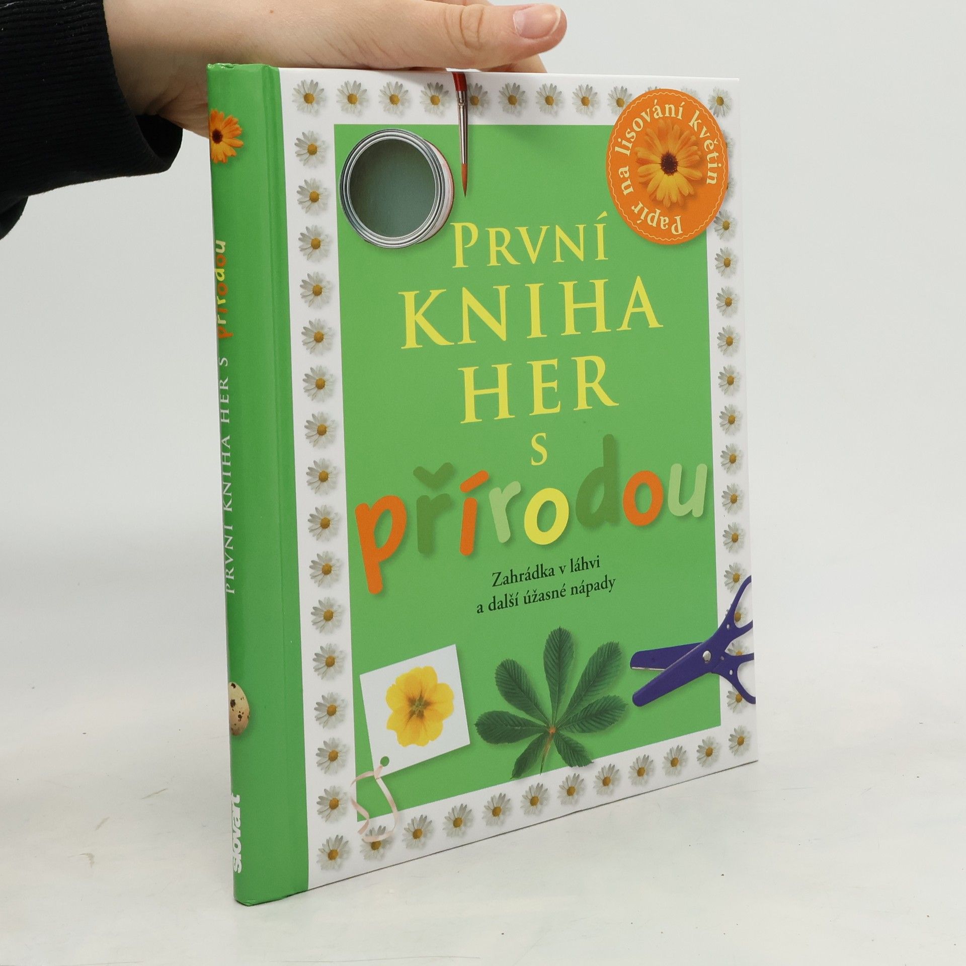 Angela Wilkes První kniha her s přírodou