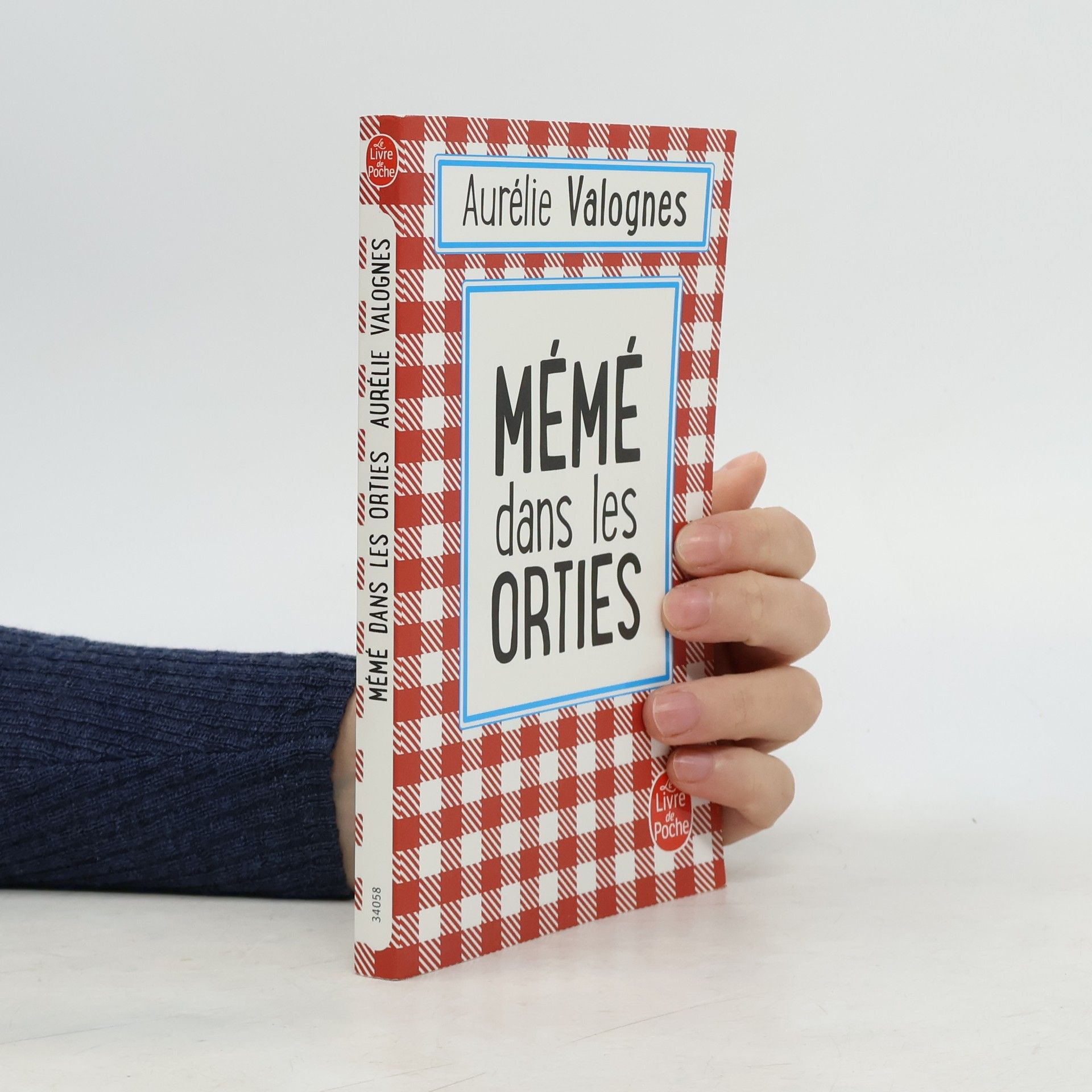 Aurélie Valognes Mémé dans les orties