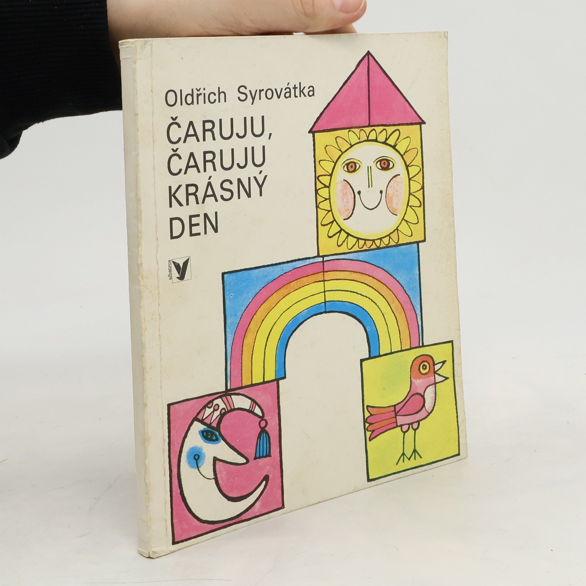 Čaruju, čaruju krásný den