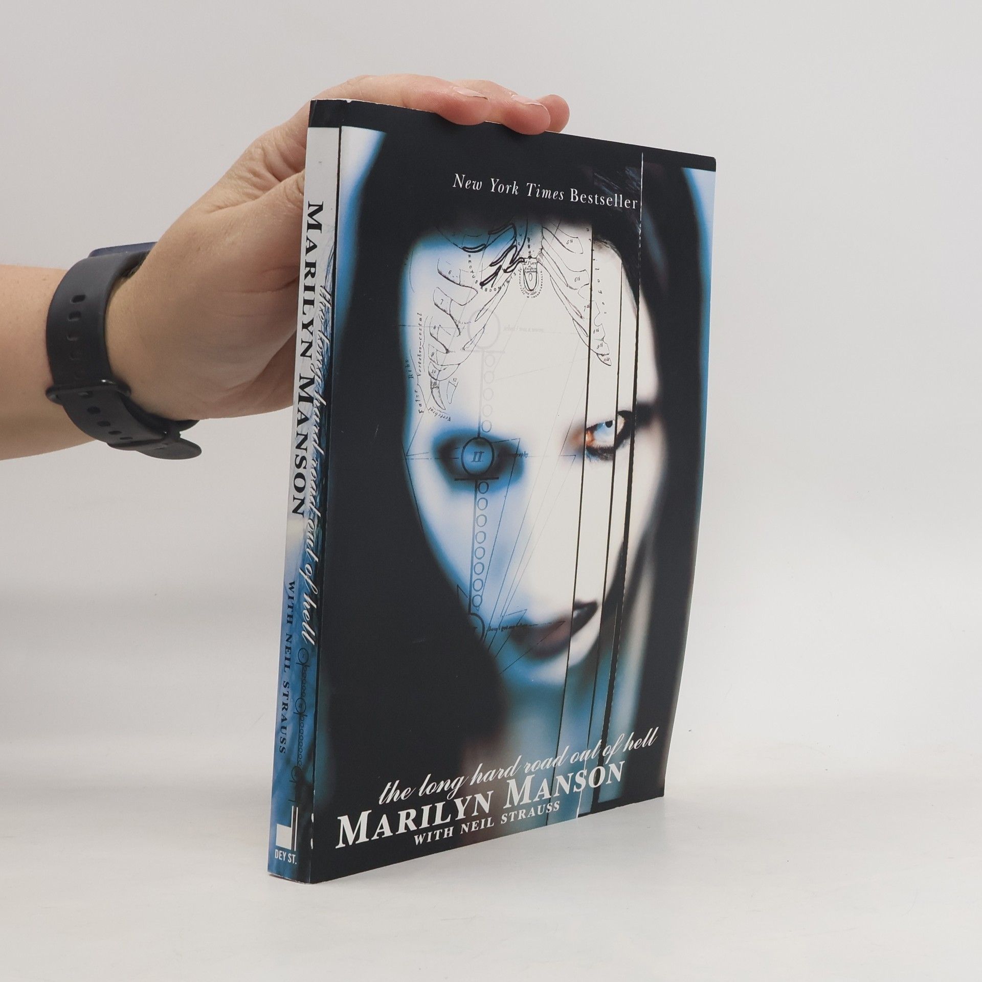 Marilyn Manson The long hard road out of hell