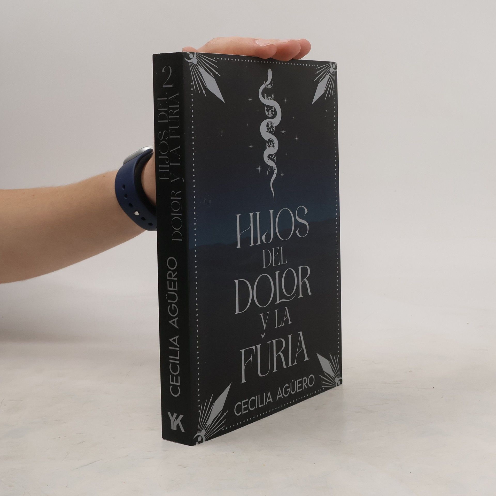 Cecilia Agüero Hijos del dolor y la furia