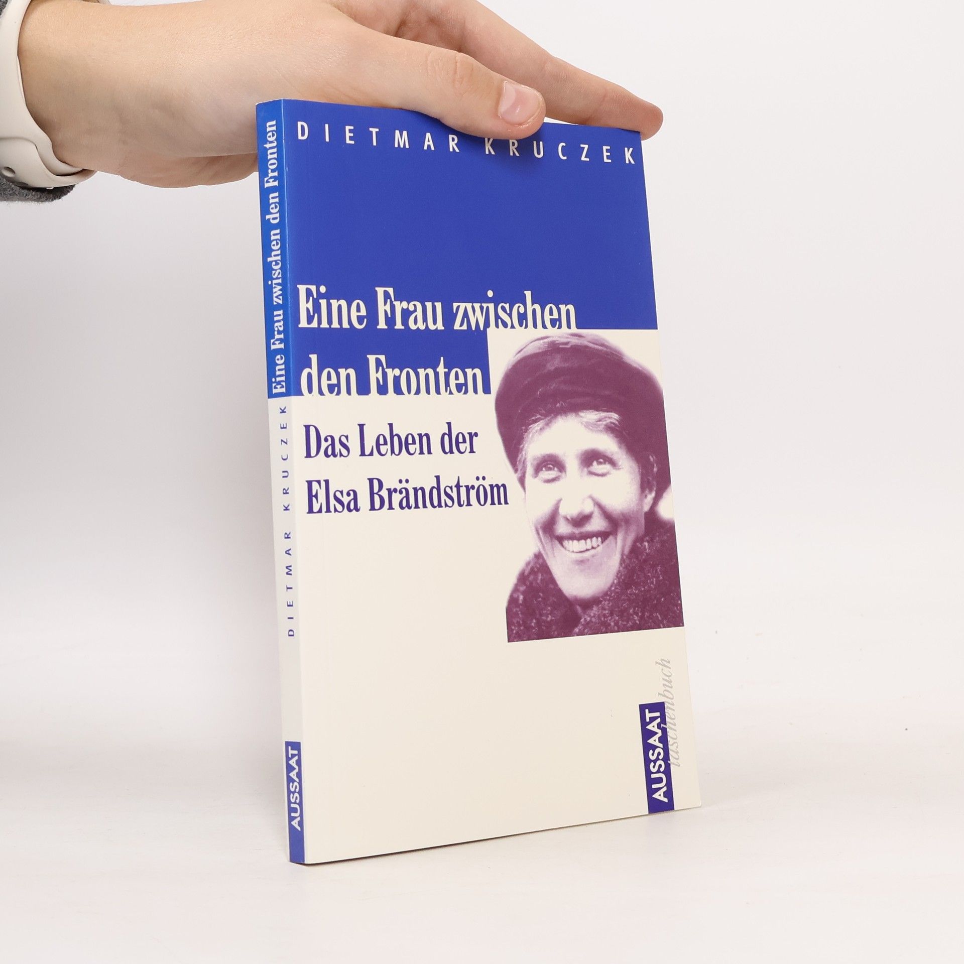 Dietmar Kruczek Eine Frau zwischen den Fronten