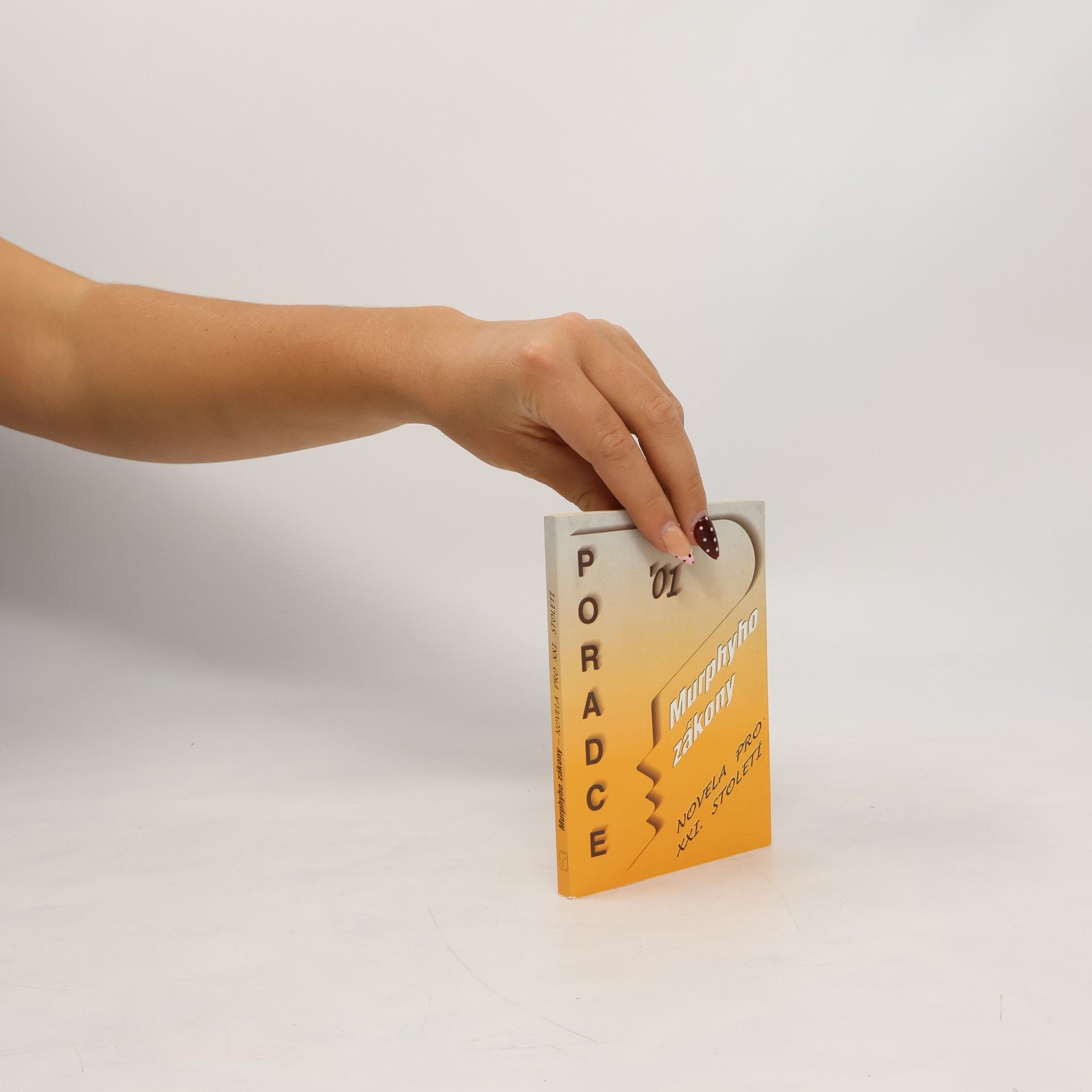 Elena Konvitová Murphyho zákony. Novela pro XXI. století