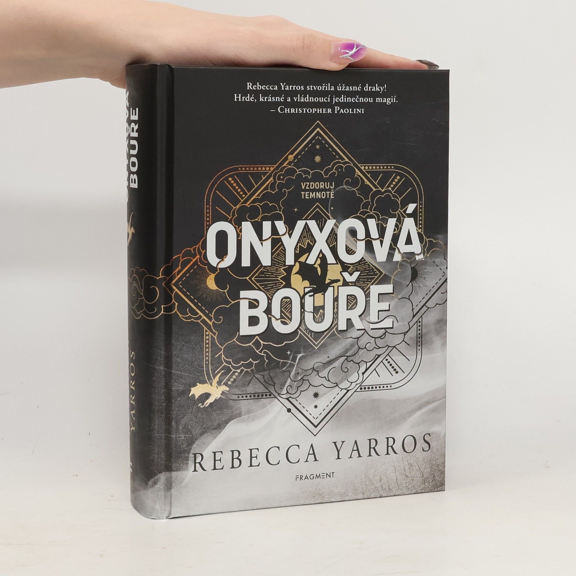 Rebecca Yarros Onyxová bouře