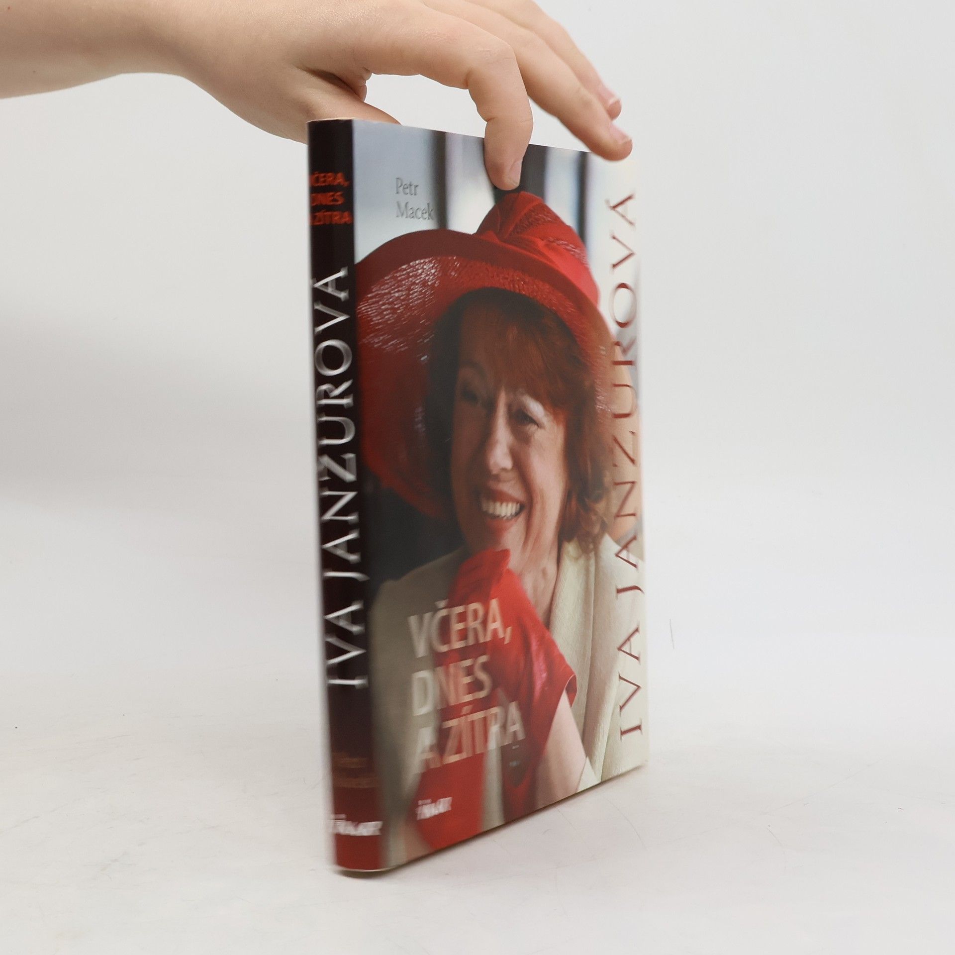 Petr Macek Iva Janžurová. Včera, dnes a zítra