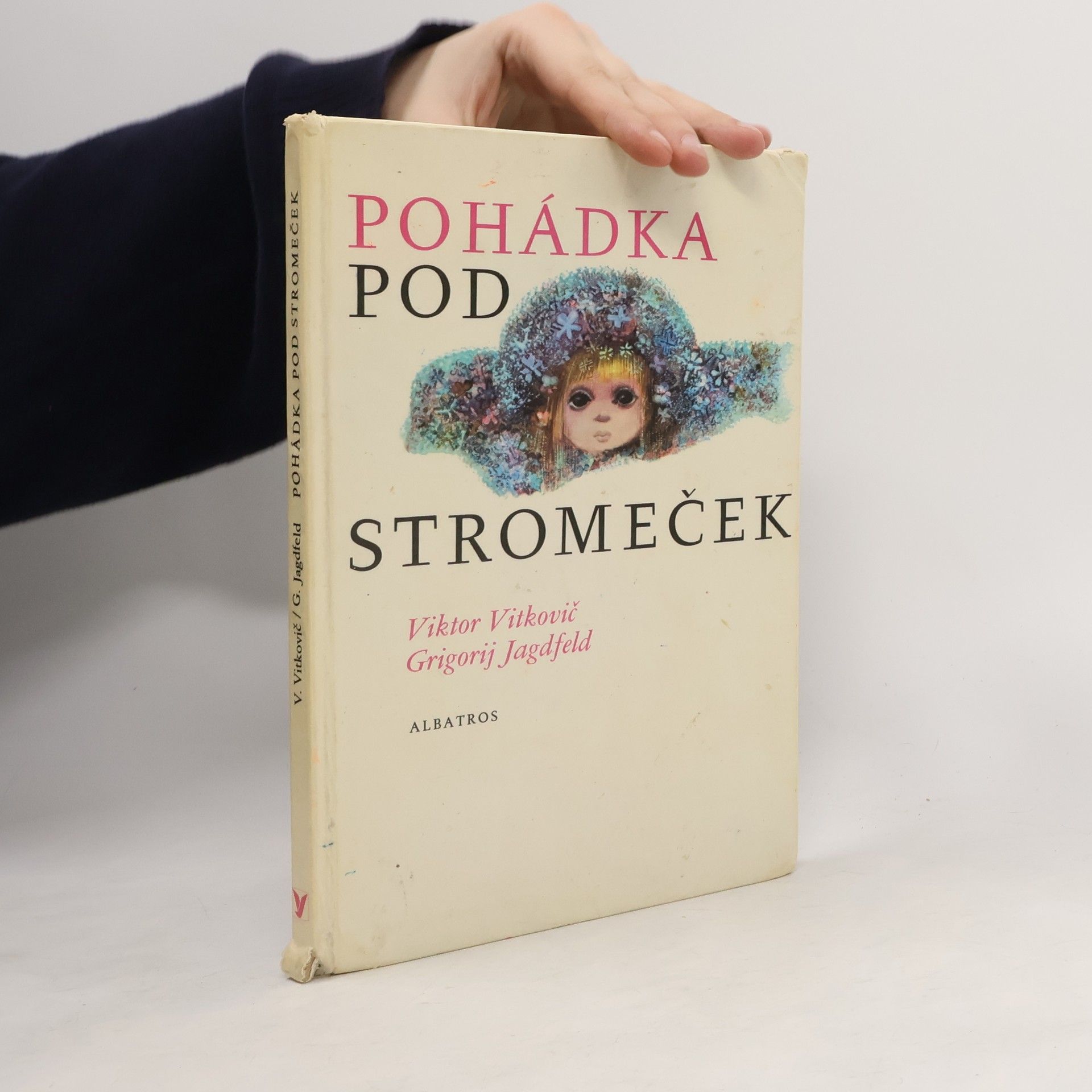 Pohádka pod stromeček