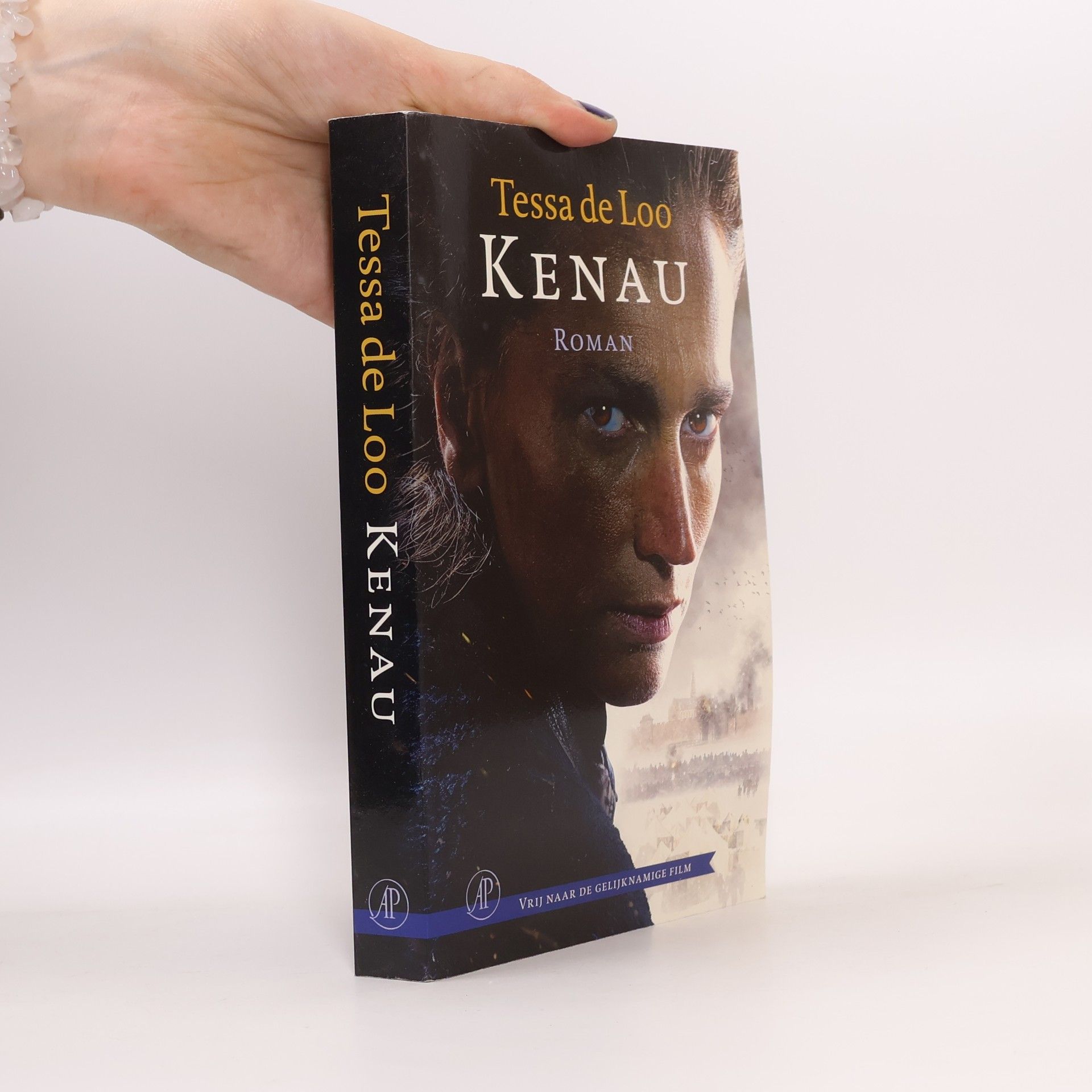 Tessa de Loo Kenau
