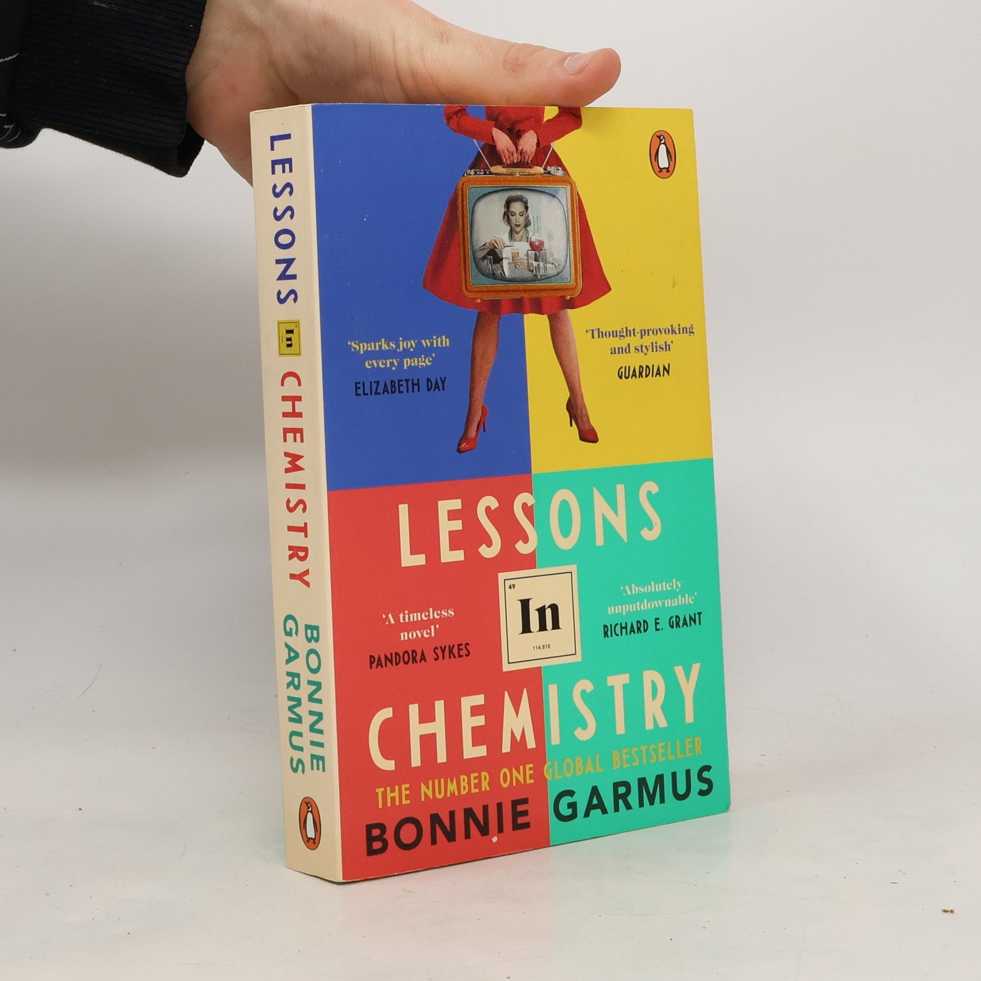 Bonnie Garmus Lessons In Chemistry