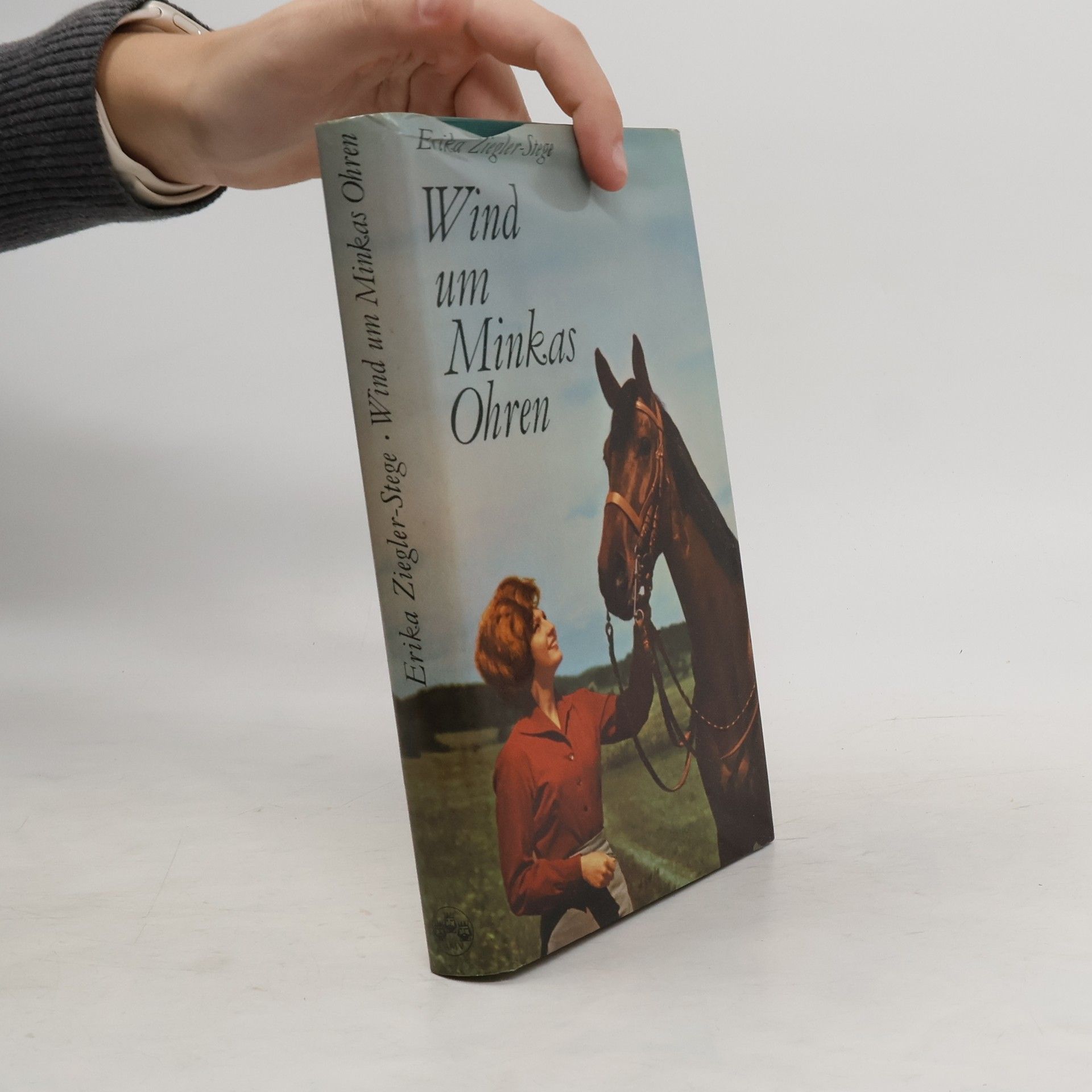 Wind um Minkas Ohren