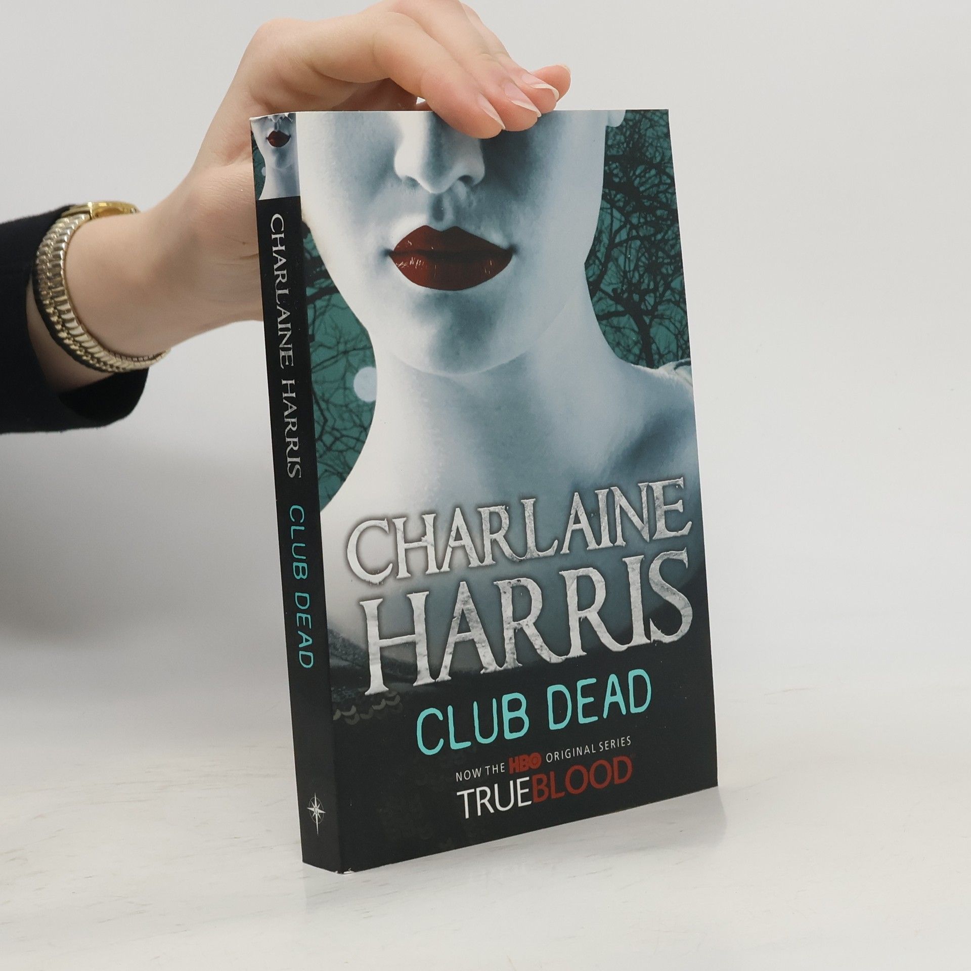 Charlaine Harris Club dead