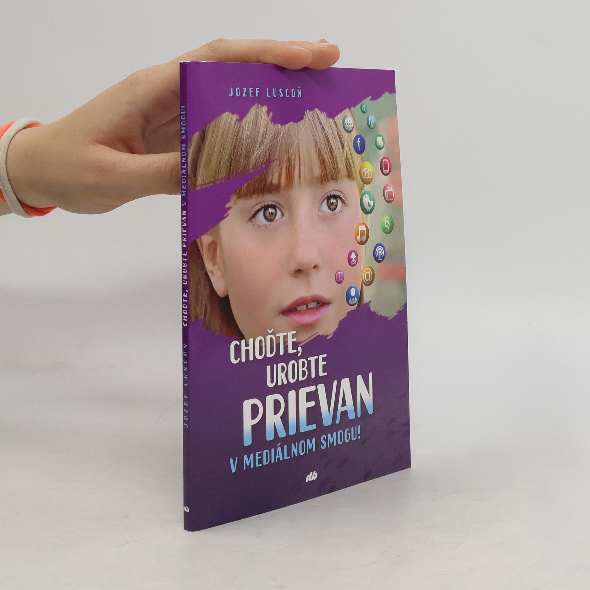 Jozef Luscoň Choďte, urobte prievan v mediálnom smogu