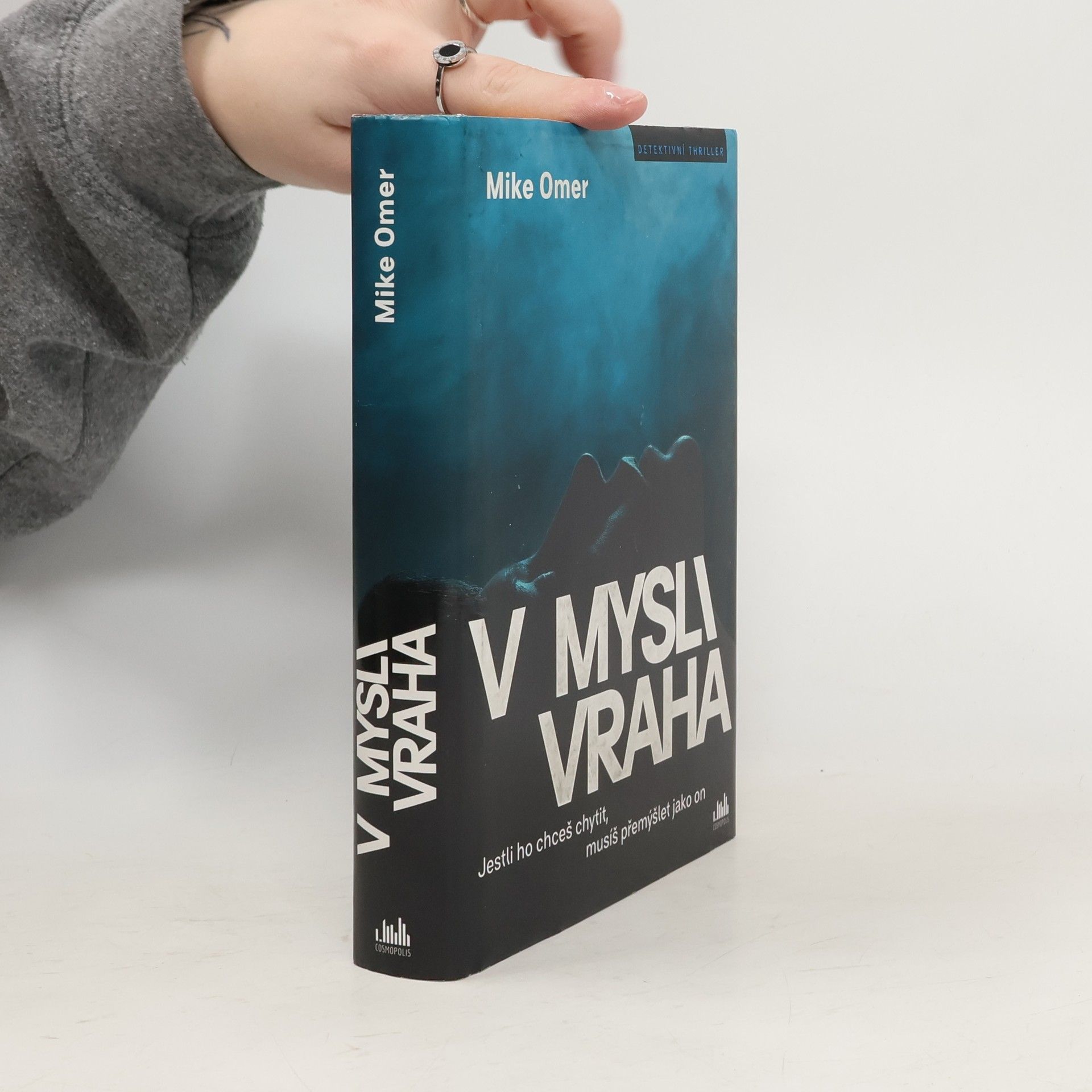 Mike Omer V mysli vraha