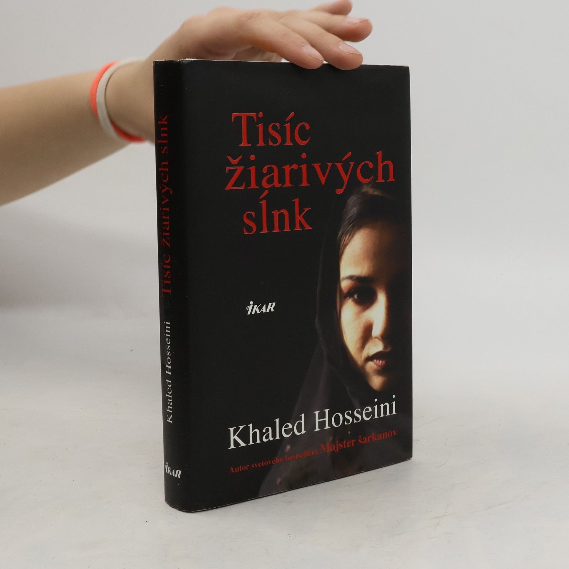 Khaled Hosseini Tisíc žiarivých sĺnk