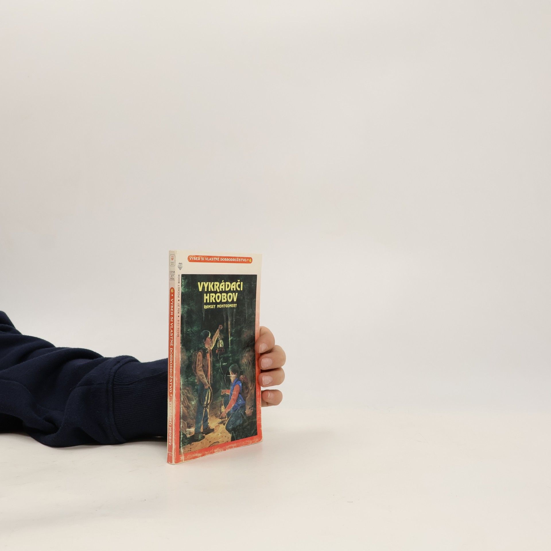 Ramsey Montgomery Vykrádači hrobov