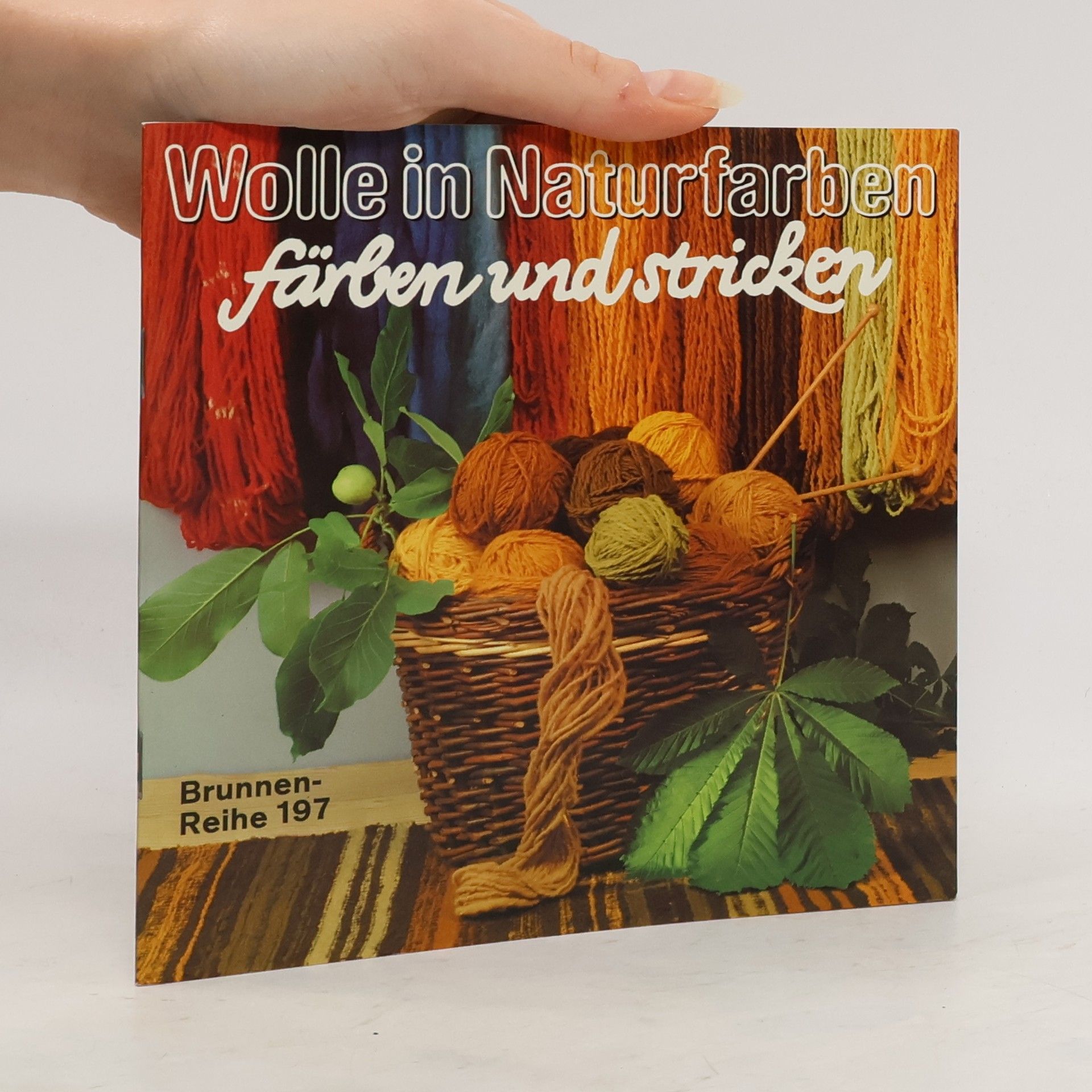 Mathilde Müller Wolle in Naturfarben färben und stricken