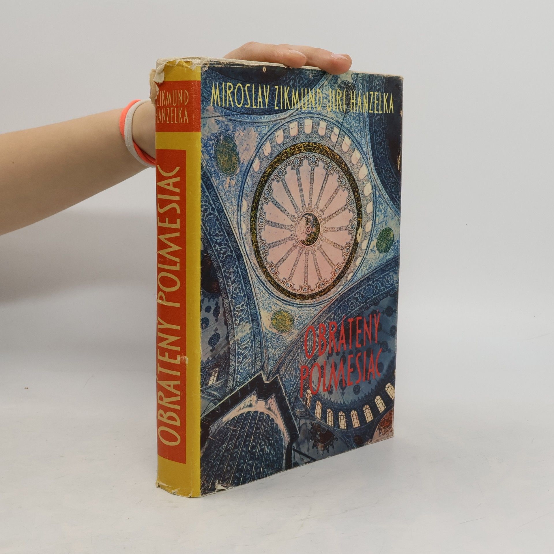 Miroslav Zikmund Obrátený polmesiac