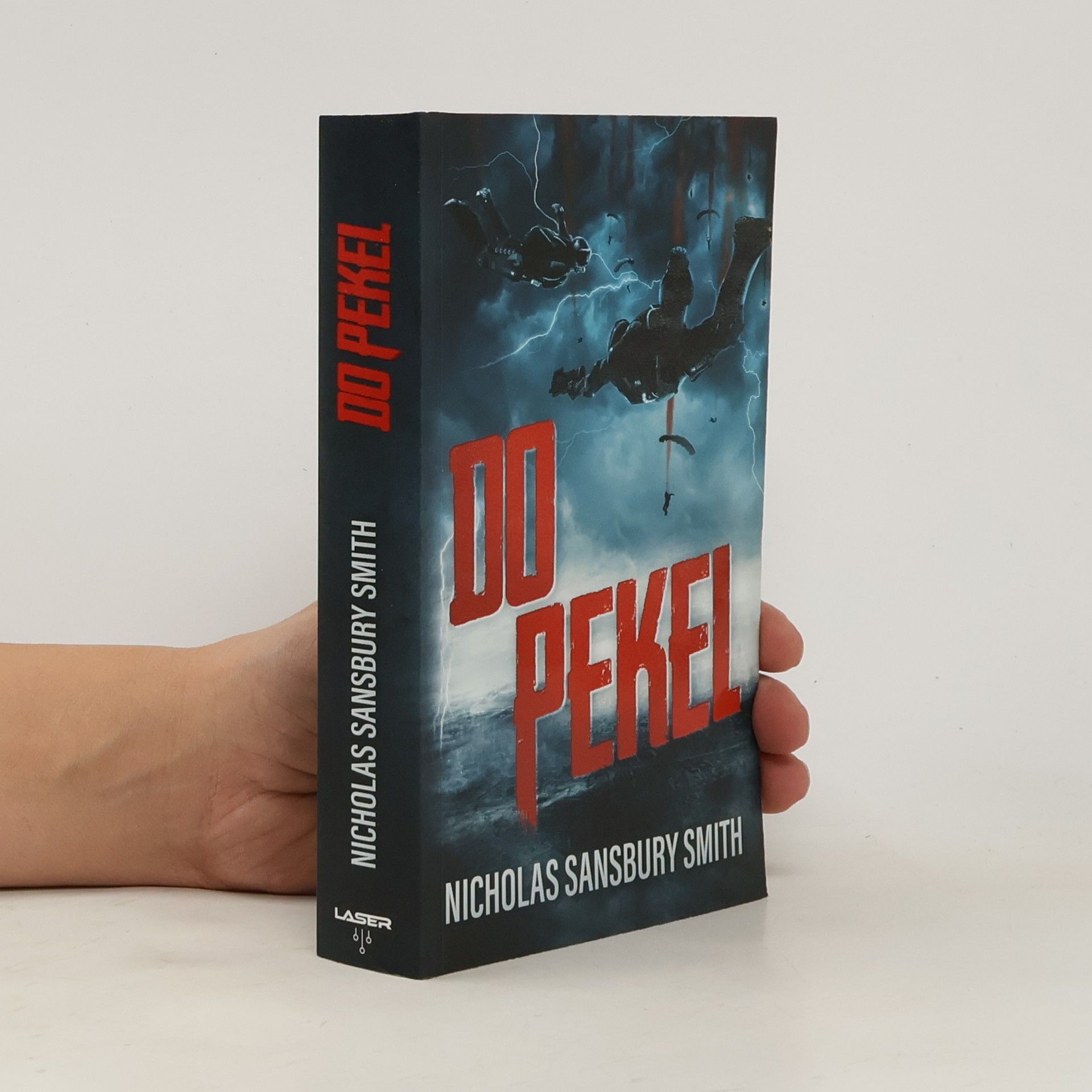 Nicholas Sansbury Smith Do pekel