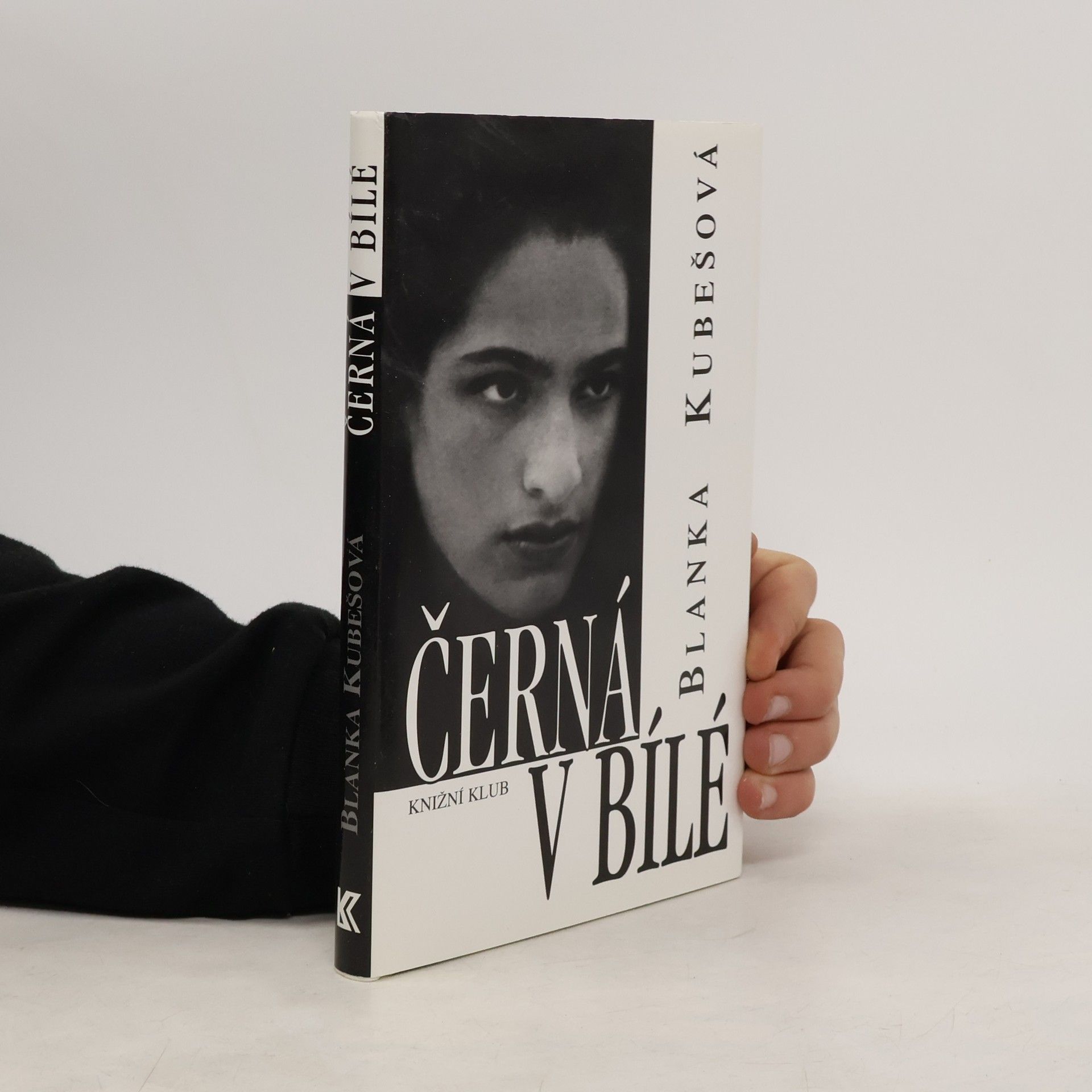 Černá v bílé : sonatina pro černé a bílé ruce