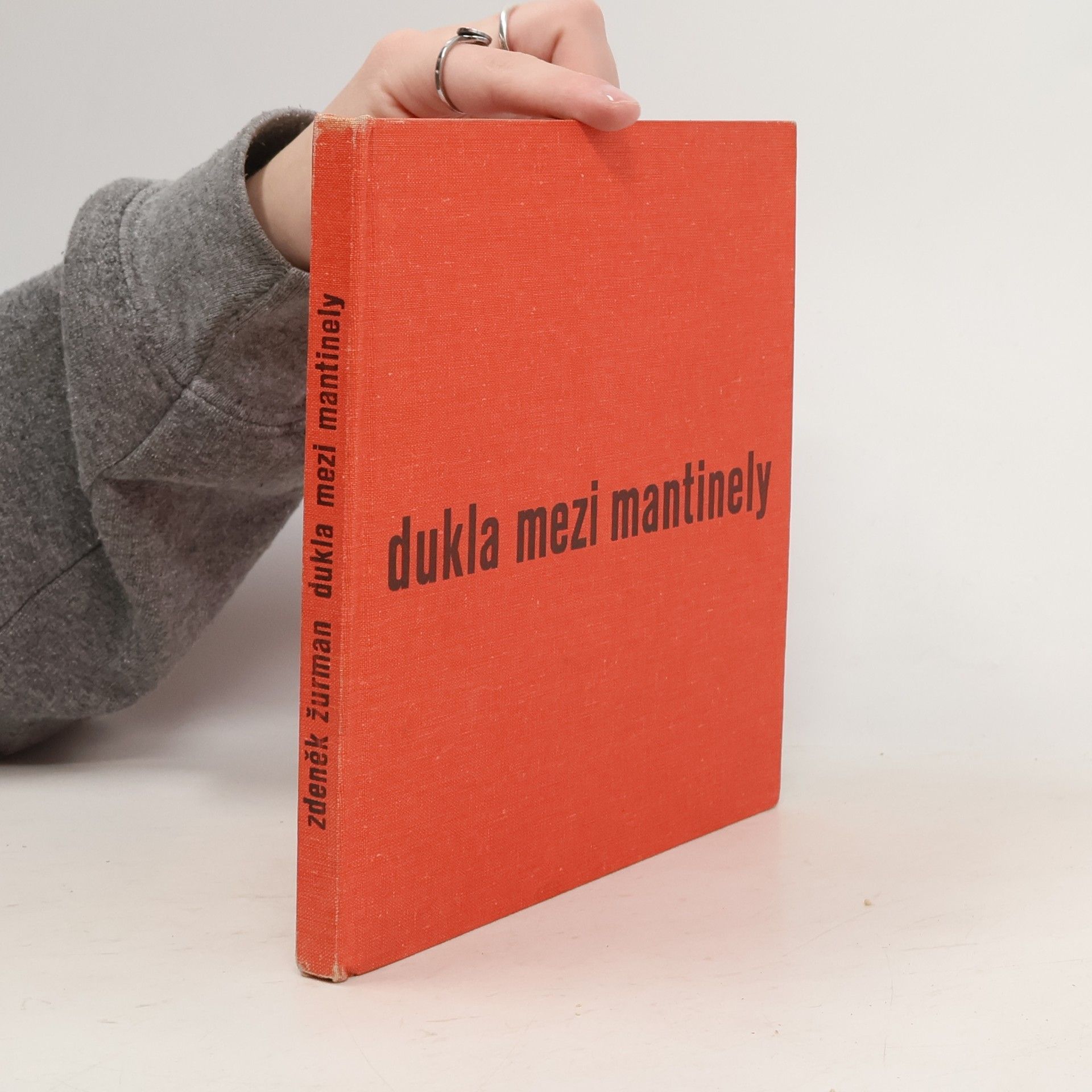 Zdeněk Žurman Dukla mezi mantinely