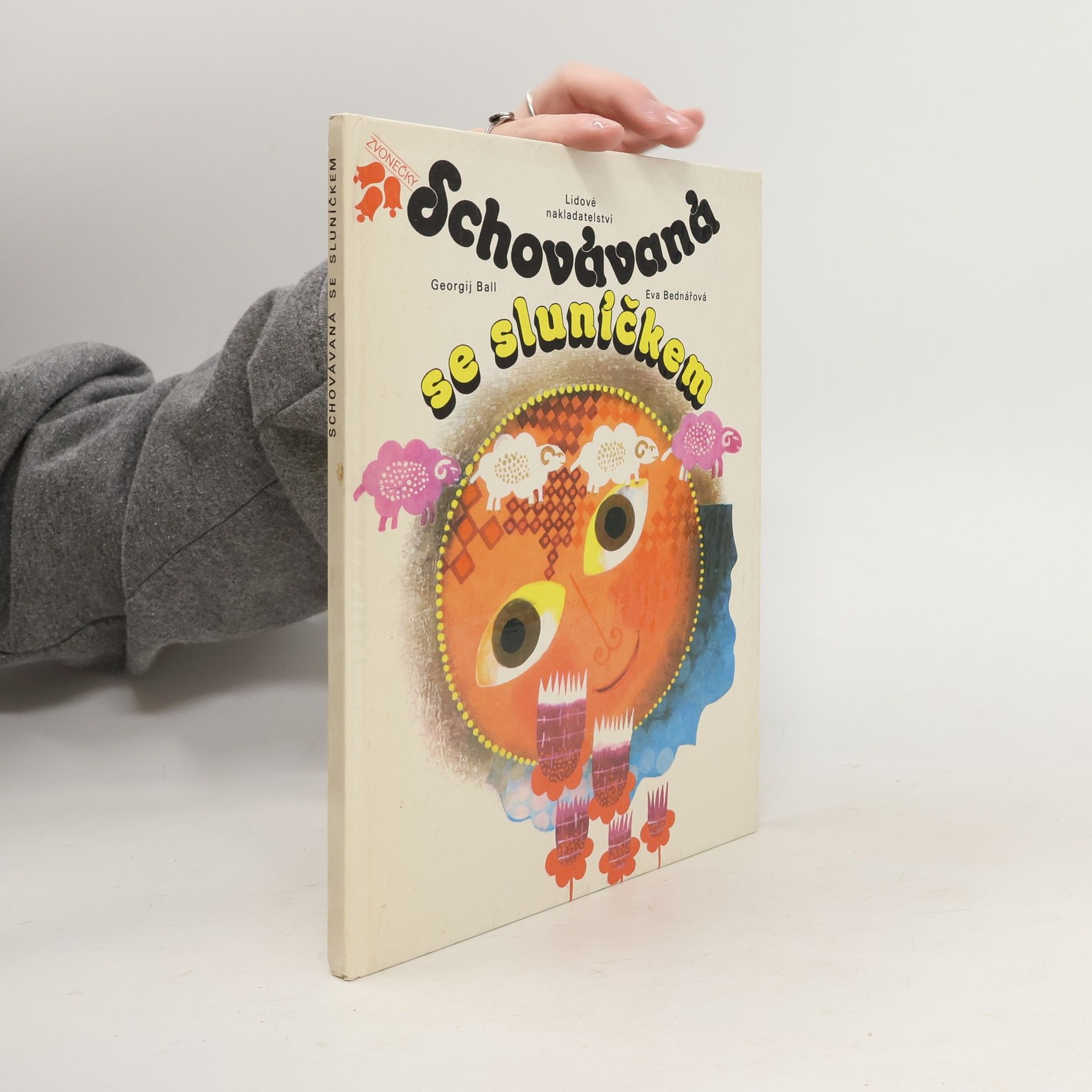 Georgij Aleksandrovič Ball Schovávaná se sluníčkem