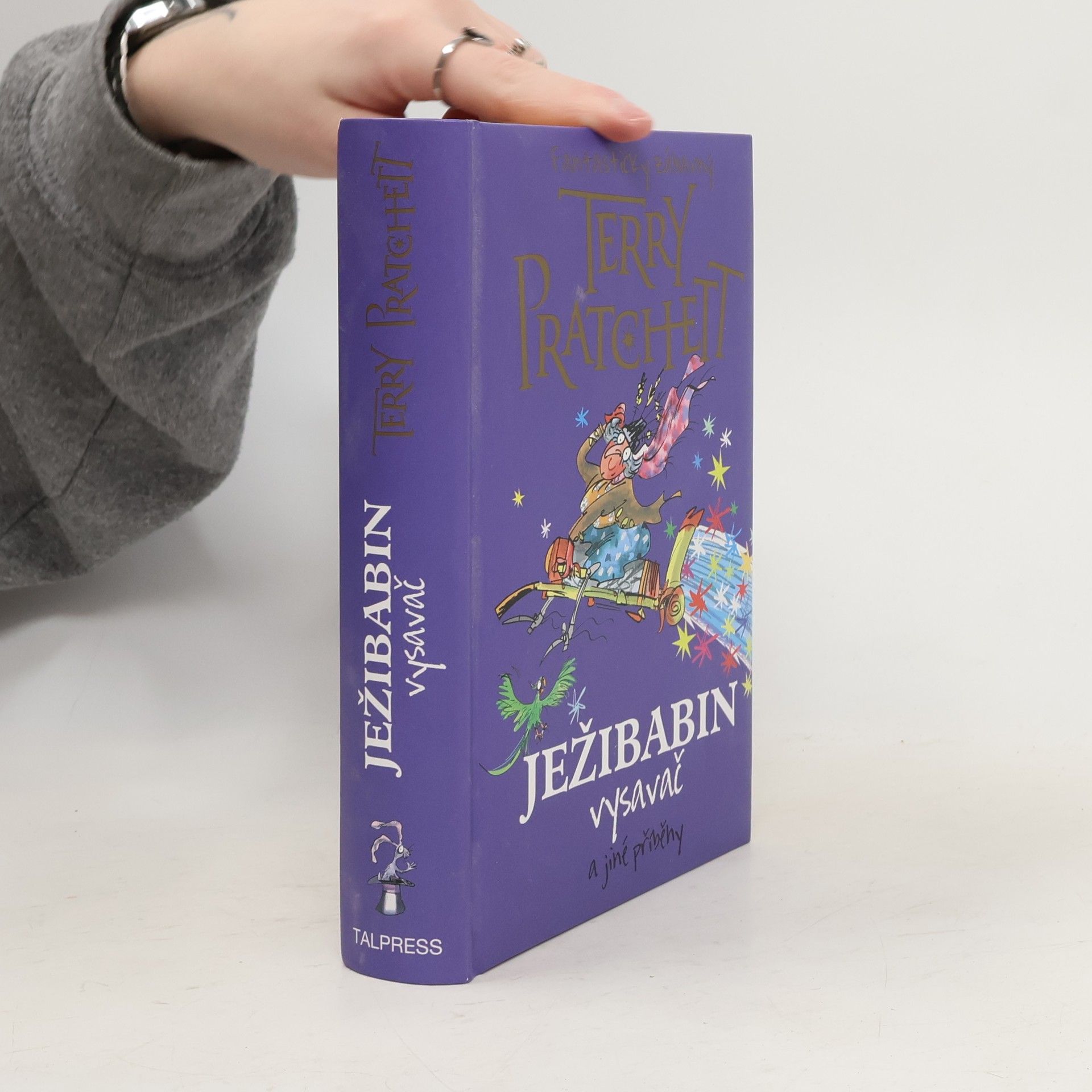 Terry Pratchett Ježibabin vysavač a jiné příběhy