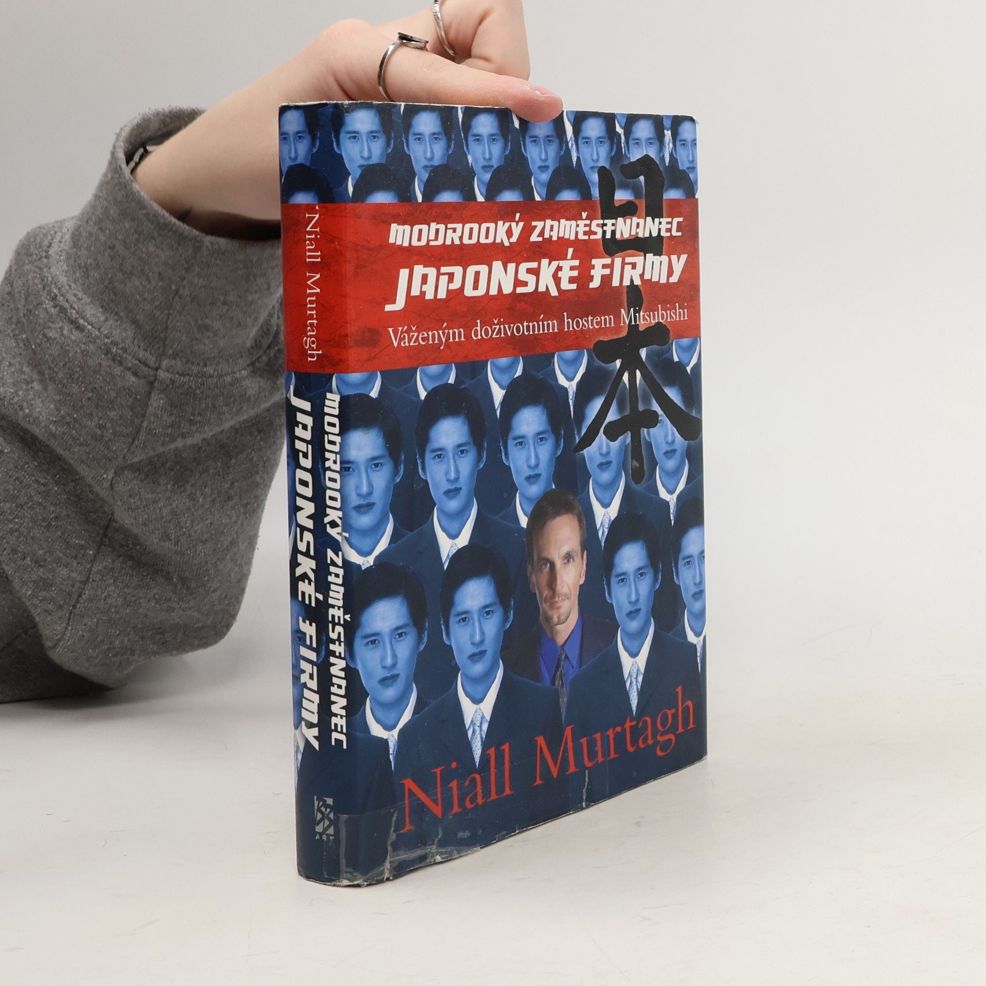 Niall Murtagh Modrooký zaměstnanec japonské firmy: Váženým doživotním hostem Mitsubishi