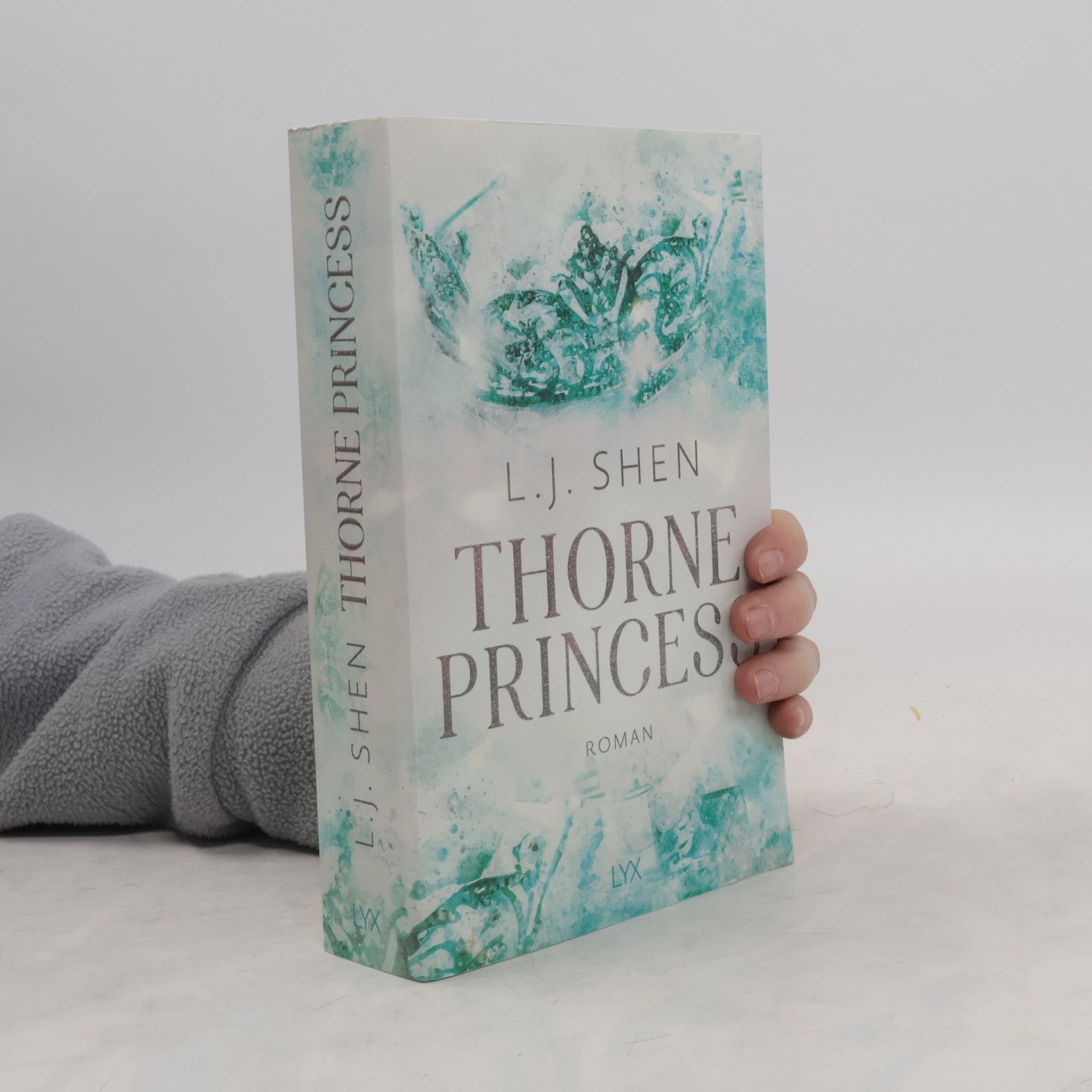 L. J.  Shen Thorne Princess