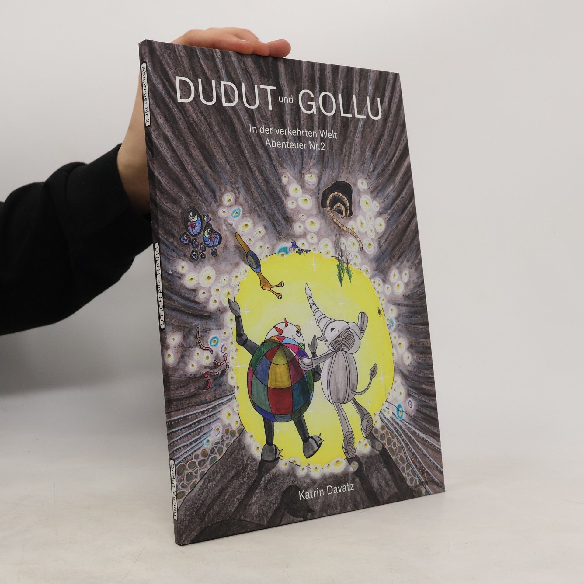 Dudut und Gollu in der verkehrten Welt