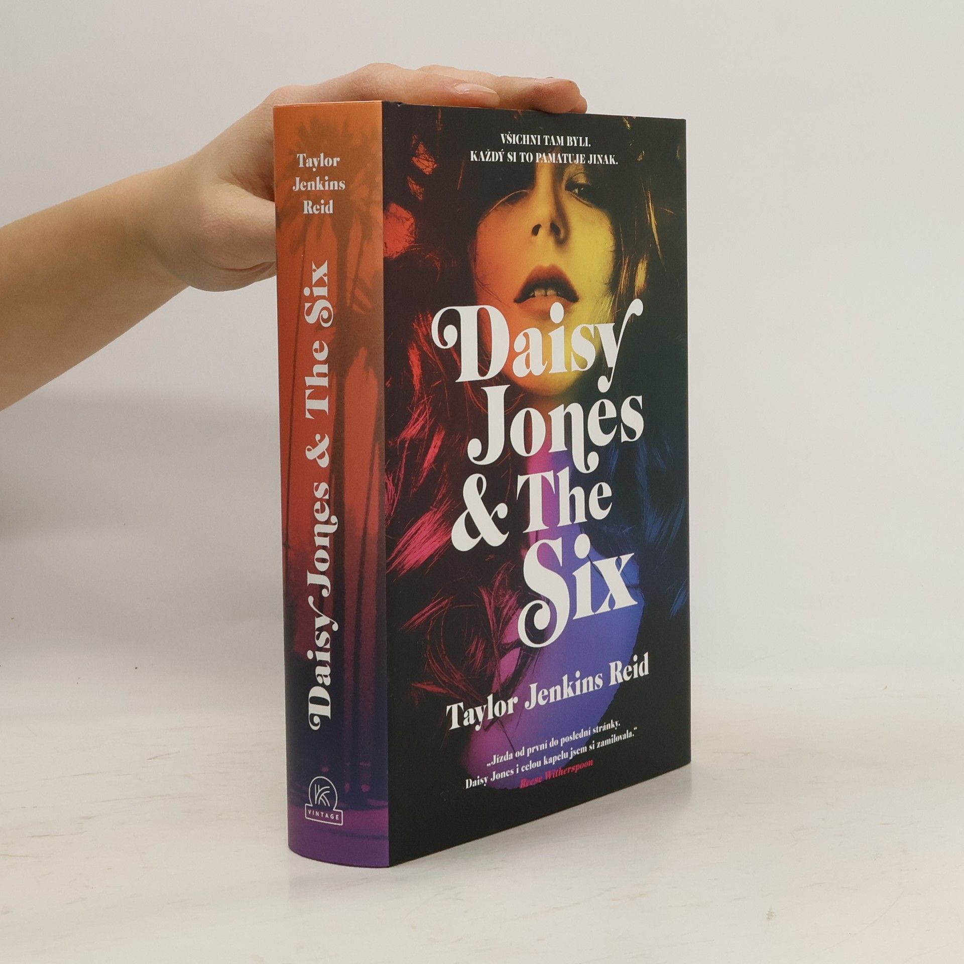 Taylor Jenkins Reid Daisy Jones & The Six