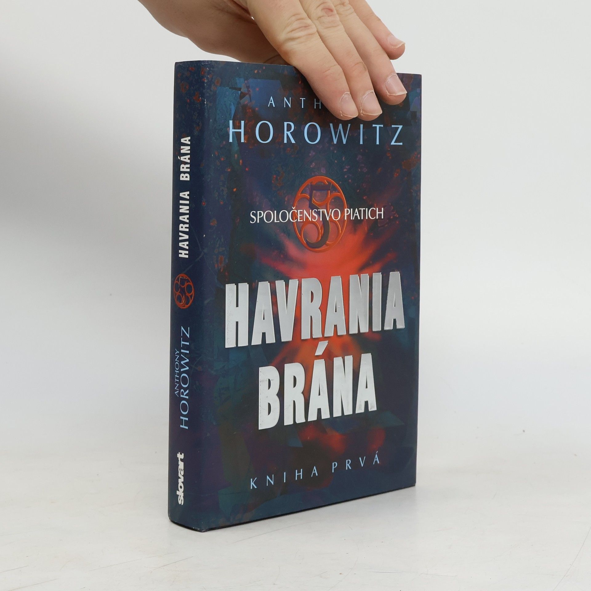 Anthony Horowitz Spoločenstvo piatich 1. Havrania brána