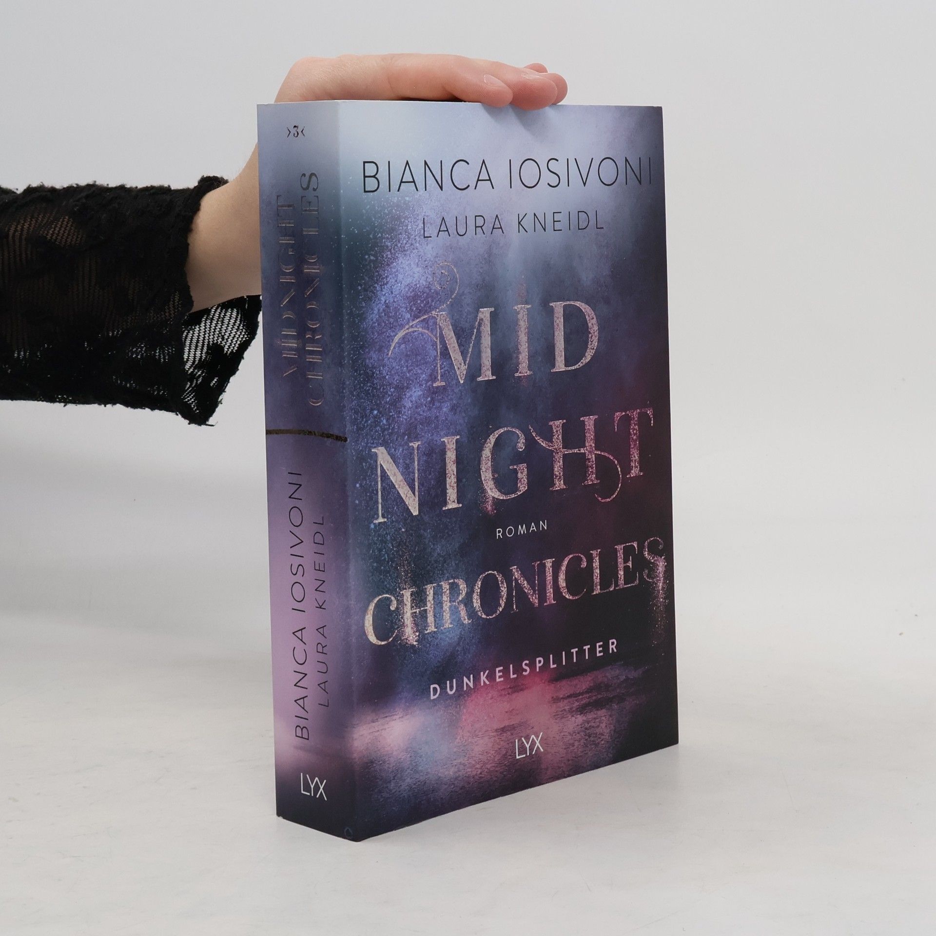 Laura Kneidl Midnight Chronicles