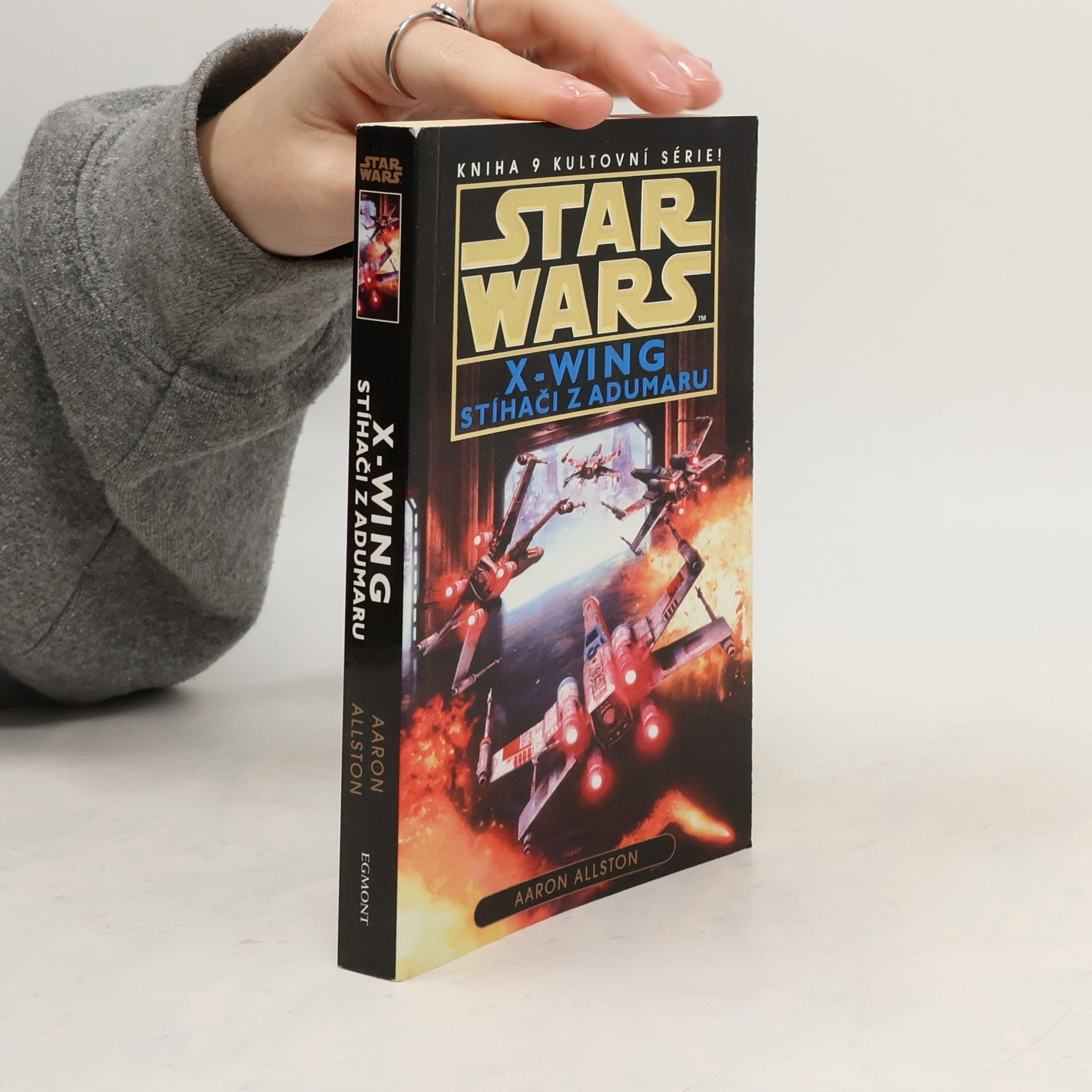 Star Wars: X-Wings. Kniha devátá, Stíhači z Adumaru