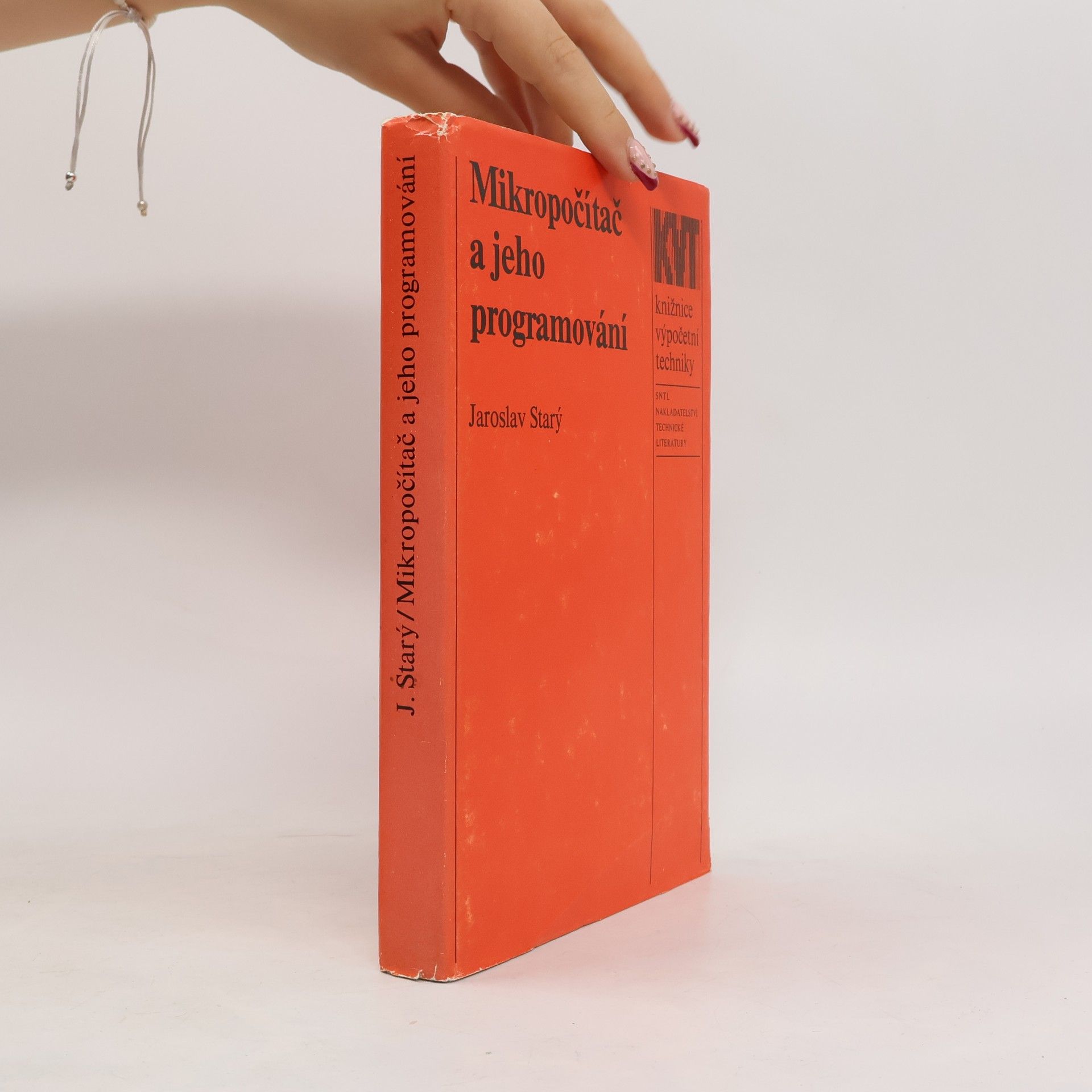 Jaroslav Starý Mikropočítač a jeho programování