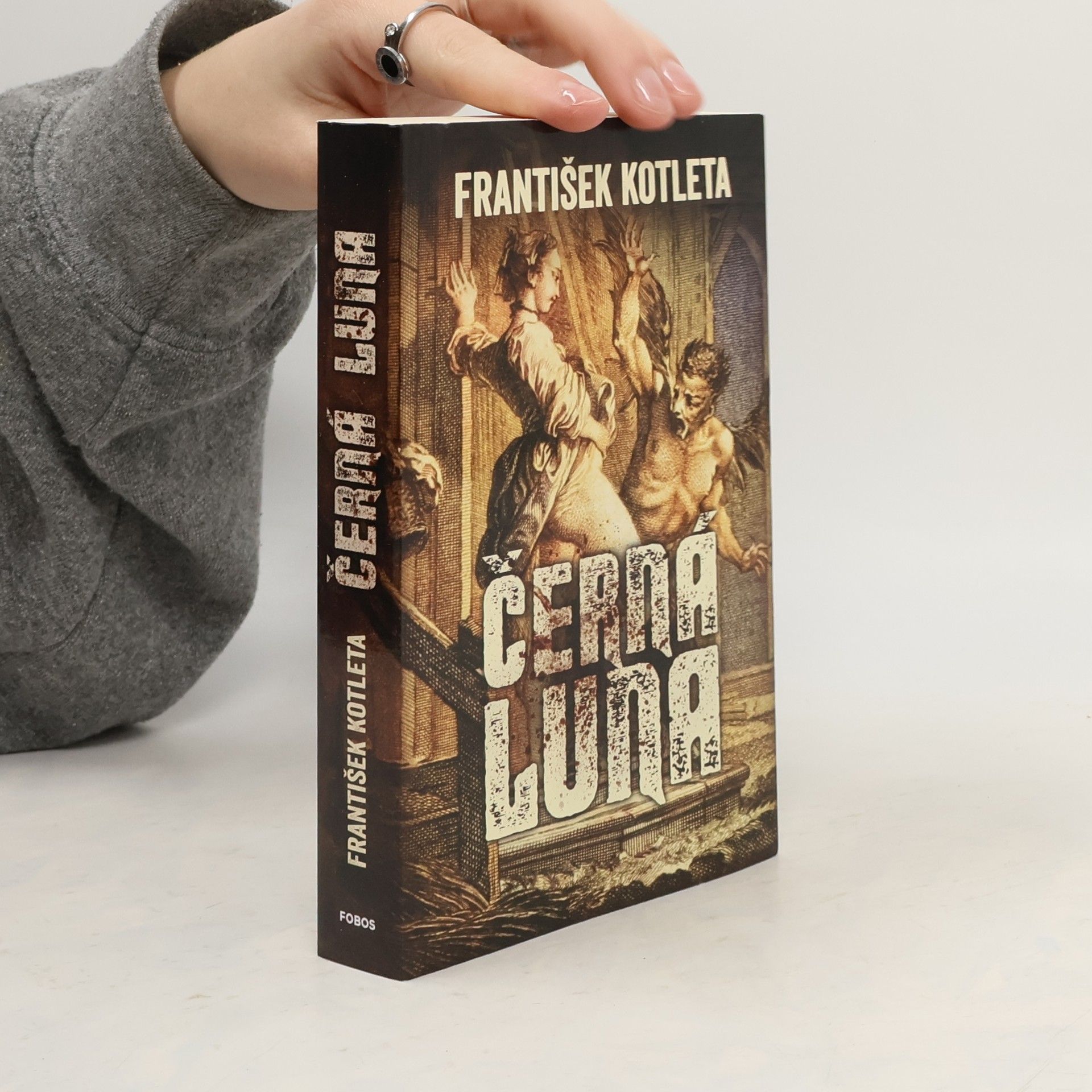František Kotleta Černá luna