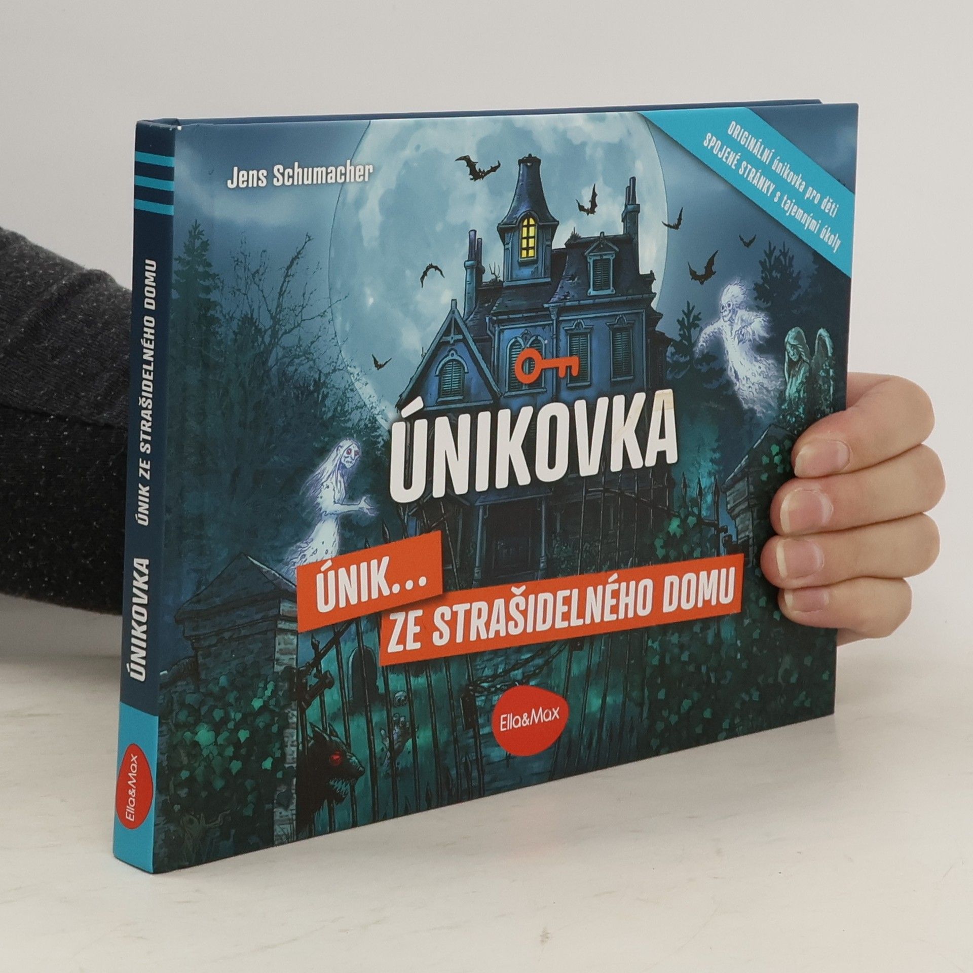 Únikovka. Únik... ze strašidelného domu